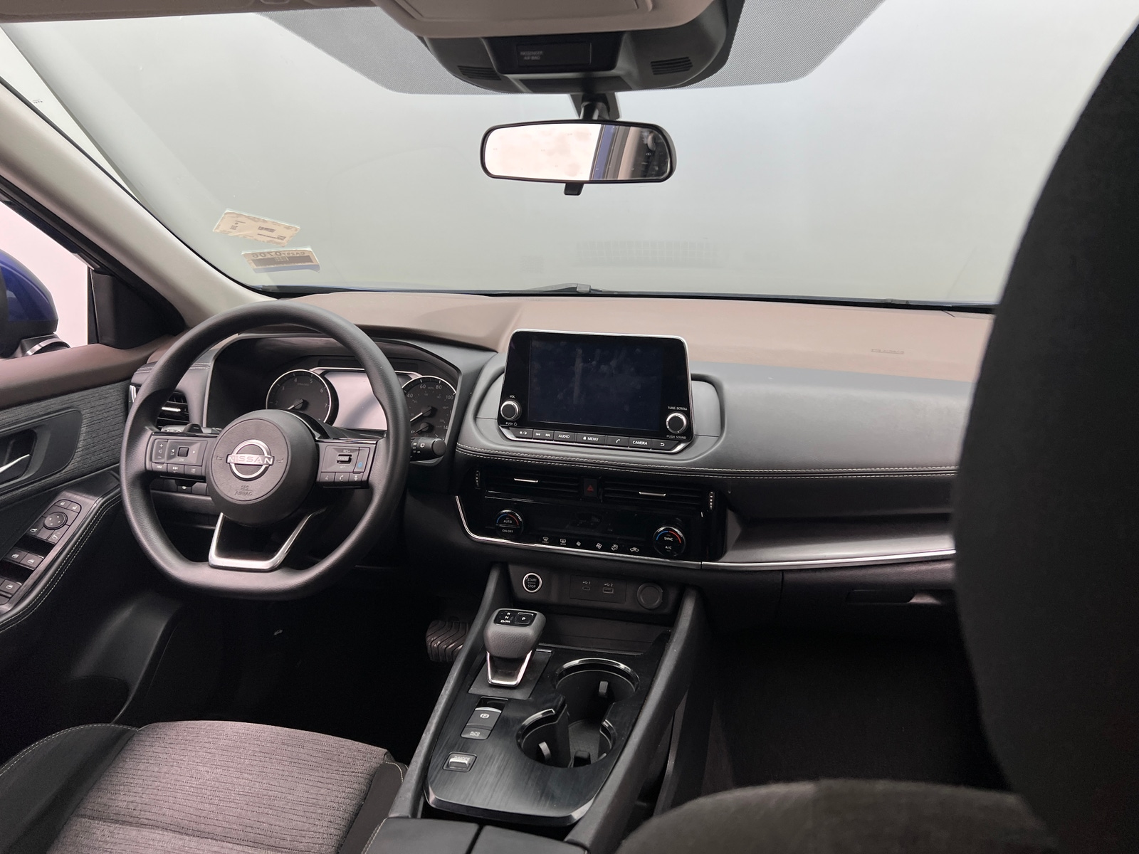 Thumbnail: 2022 Nissan Rogue - 3