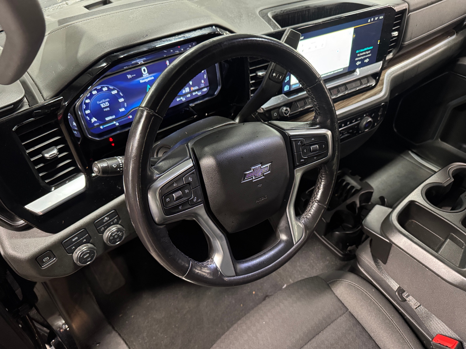 Thumbnail: 2022 Chevrolet Silverado 1500 - 5