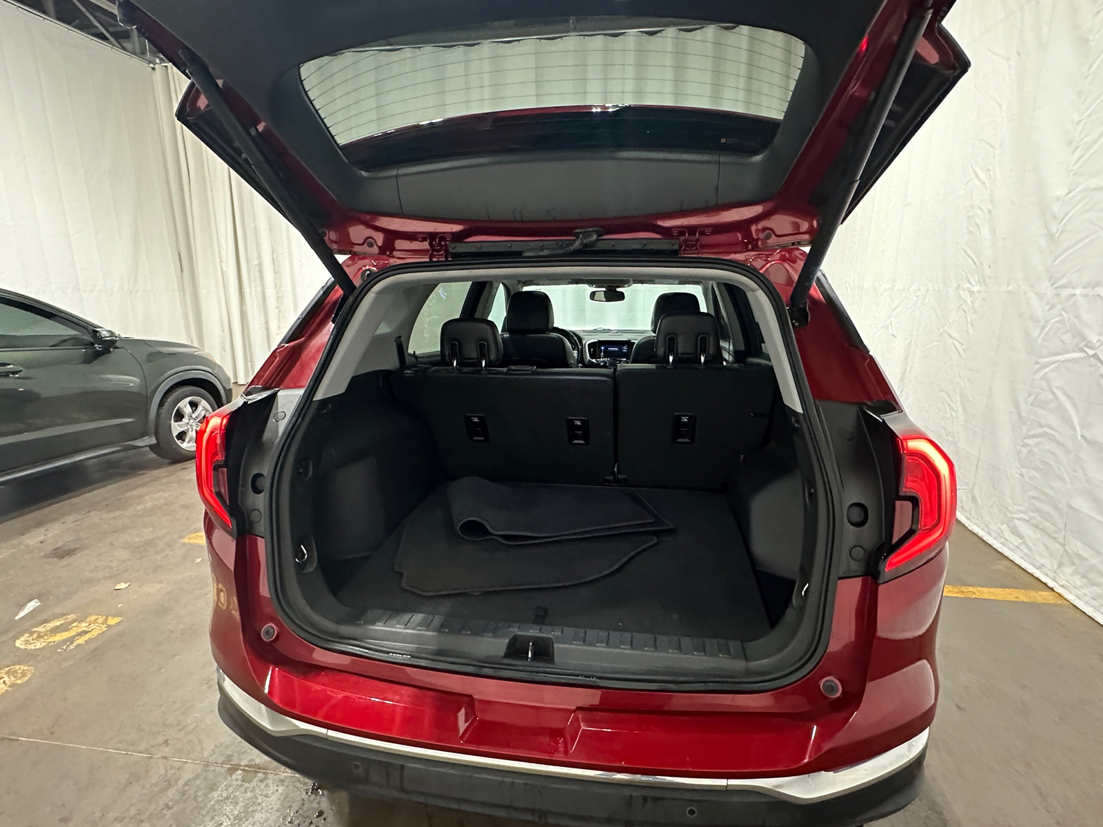 Thumbnail: 2019 GMC Terrain - 6