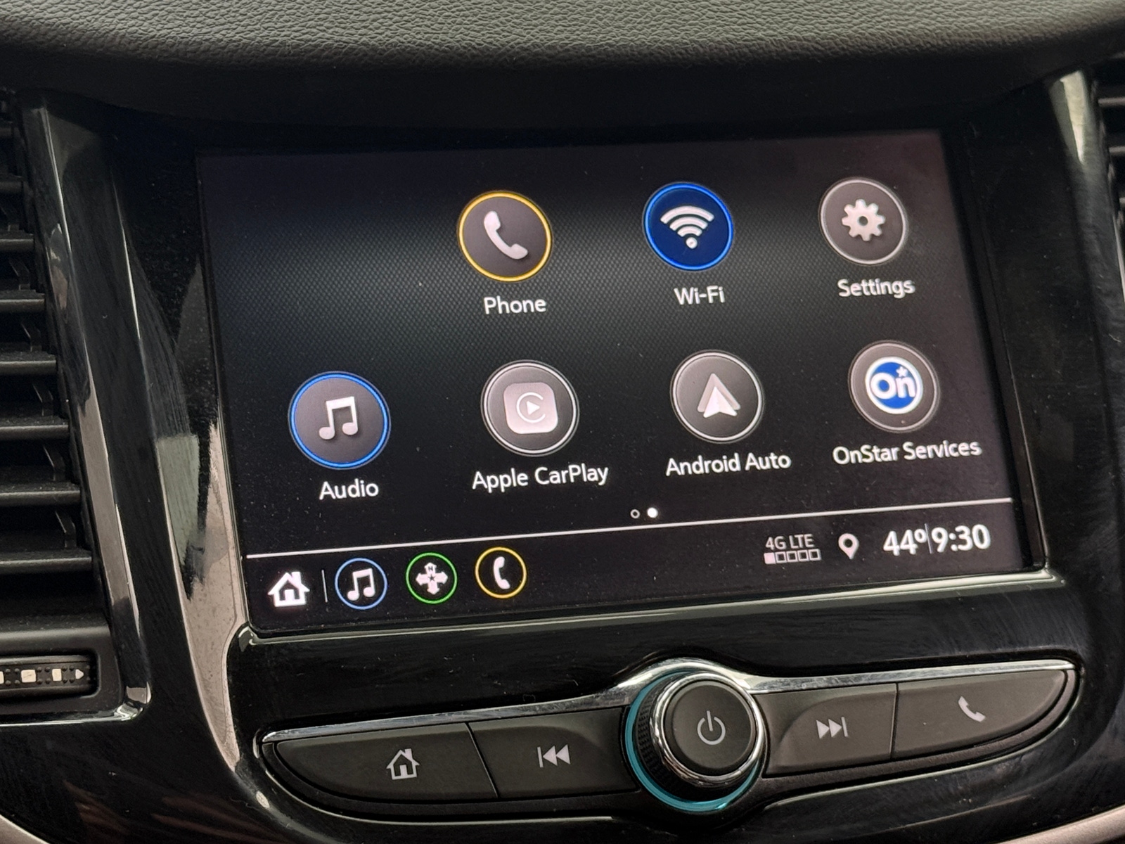 Thumbnail: 2020 Chevrolet Trax - 4