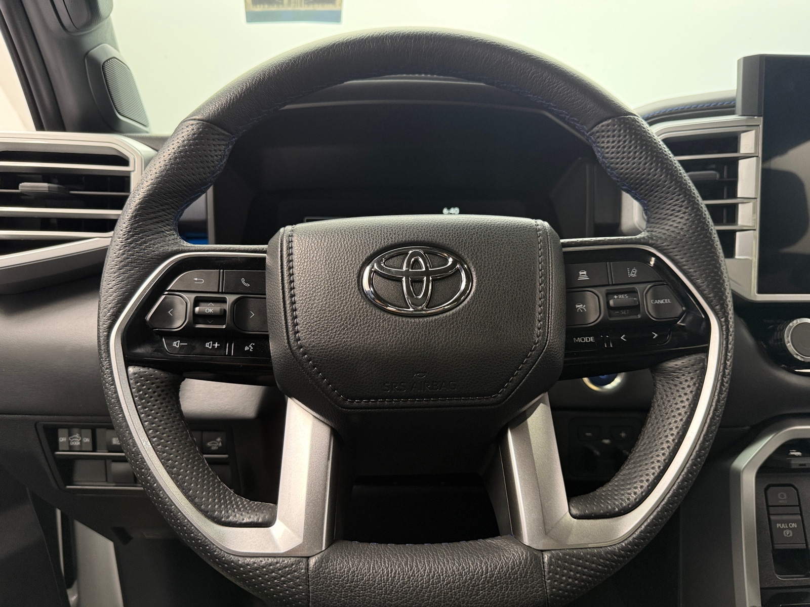 Thumbnail: 2023 Toyota Tundra - 4