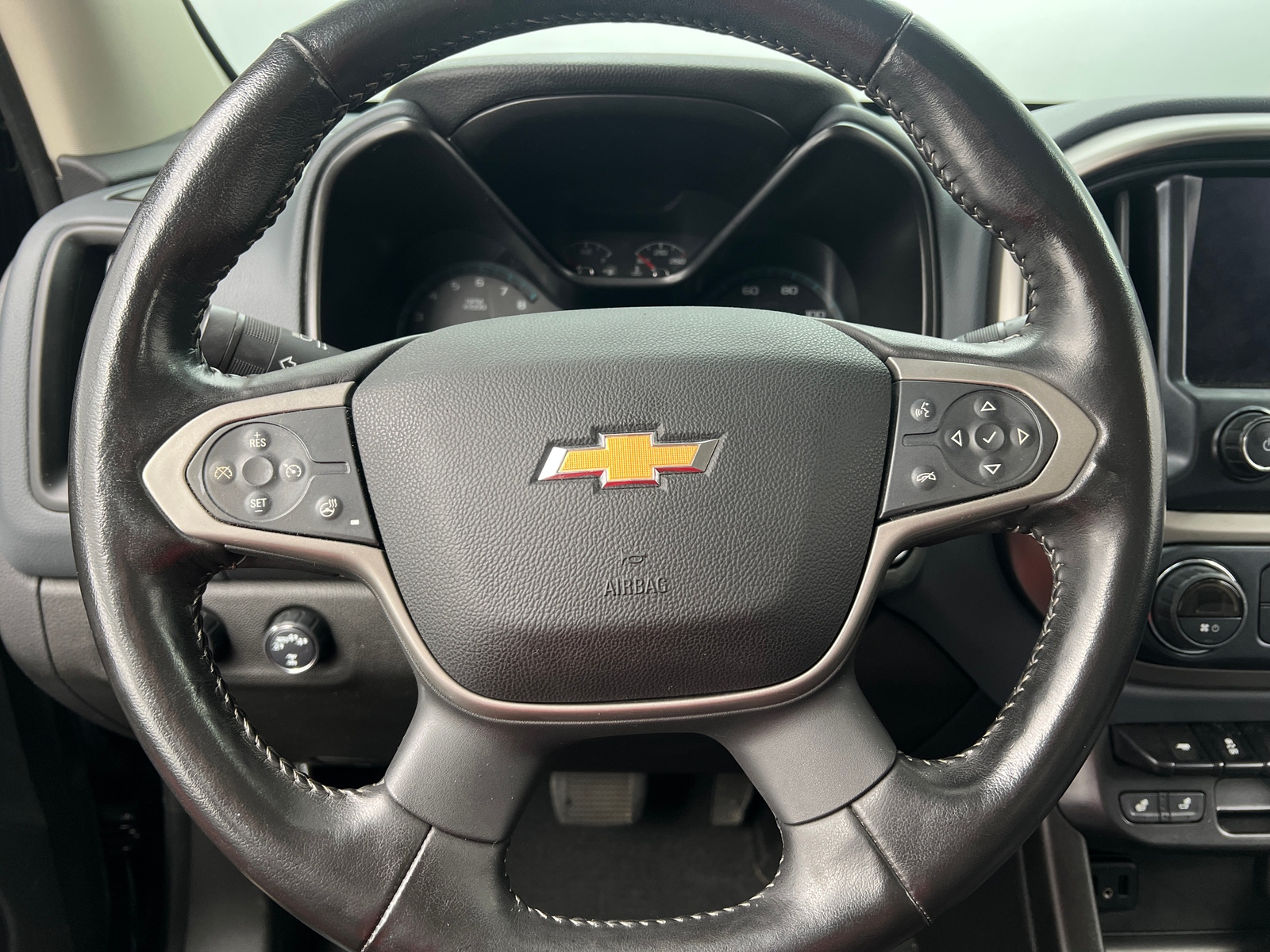 Thumbnail: 2022 Chevrolet Colorado - 5