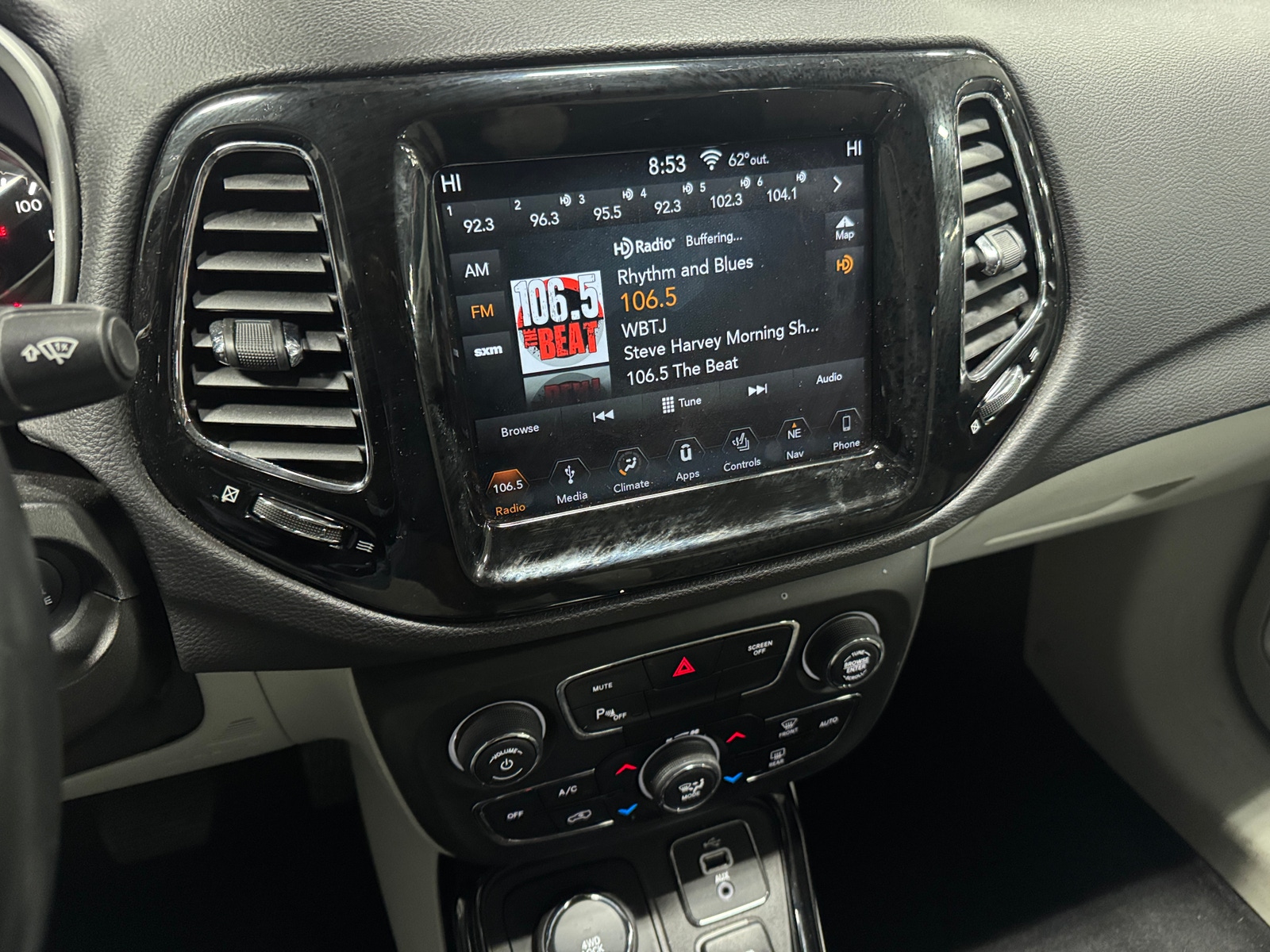 Thumbnail: 2018 Jeep Compass - 3