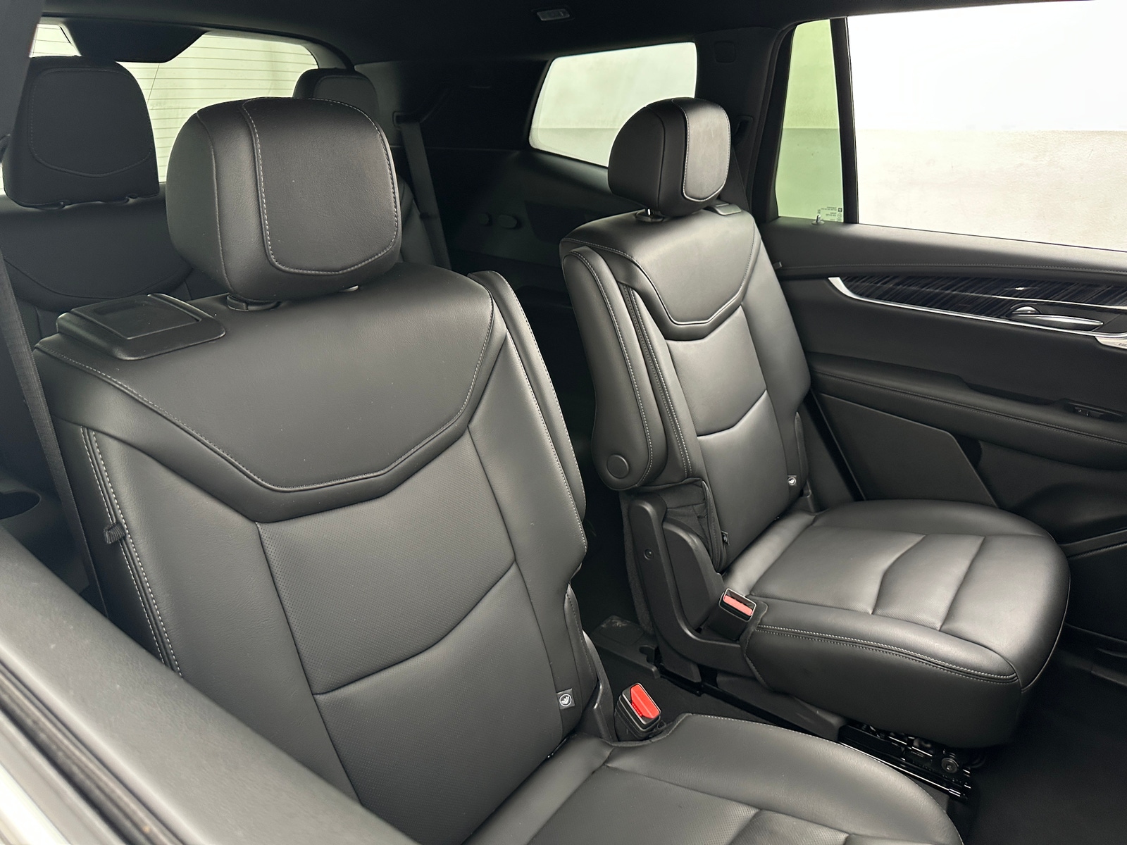 Thumbnail: 2025 Cadillac XT6 - 5