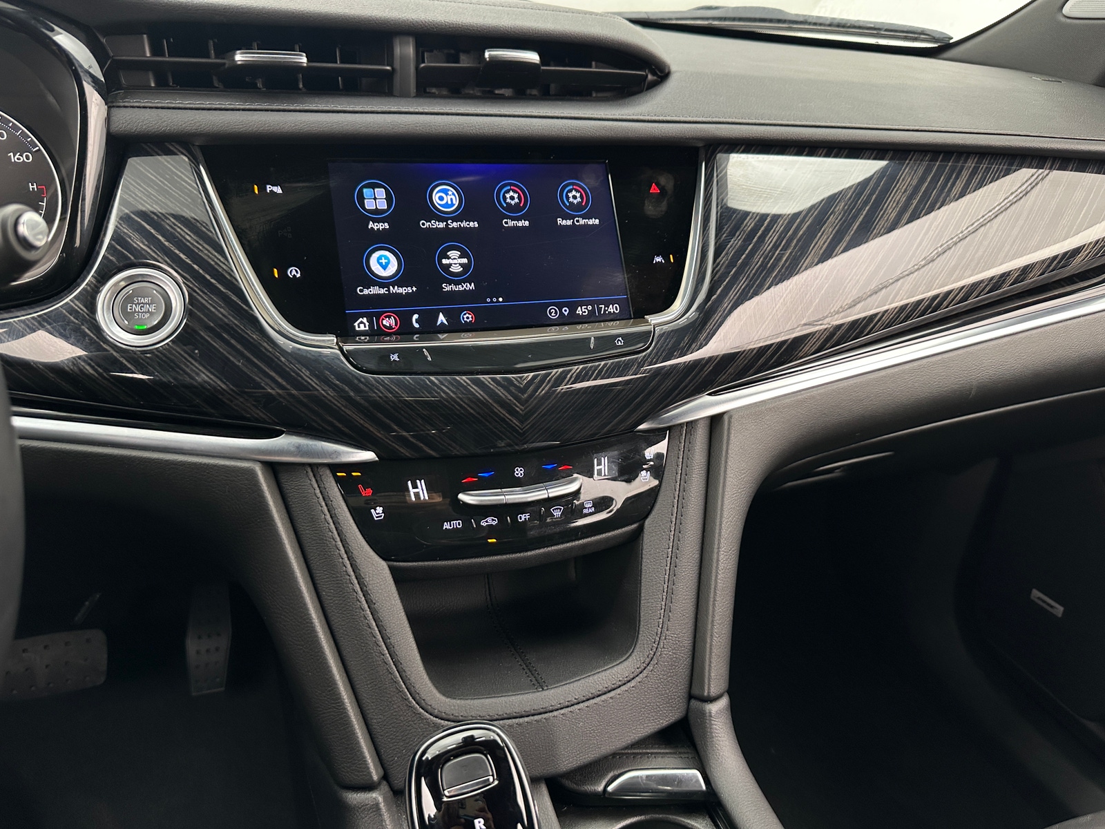 Thumbnail: 2025 Cadillac XT6 - 3