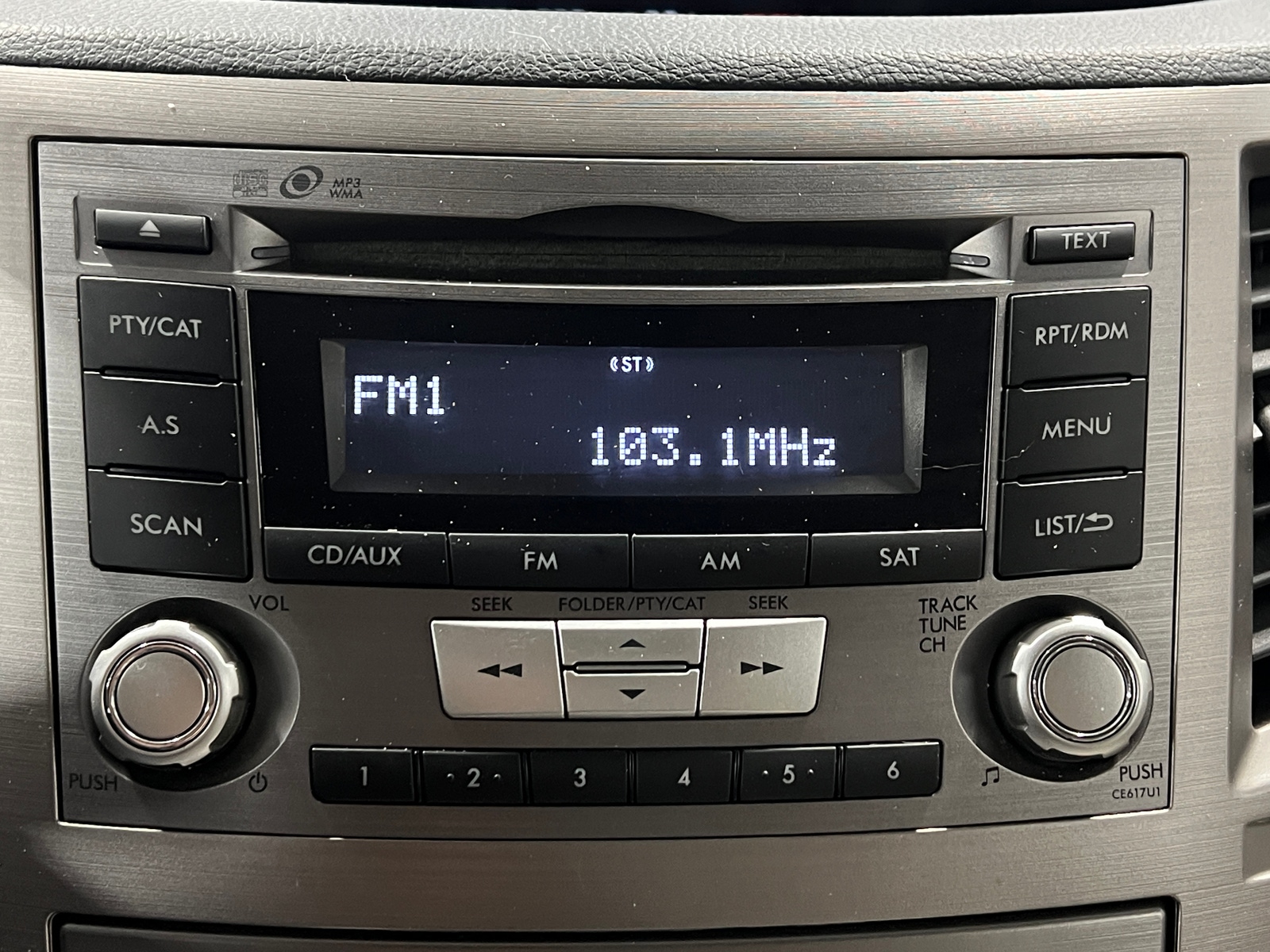 Thumbnail: 2013 Subaru Outback - 4