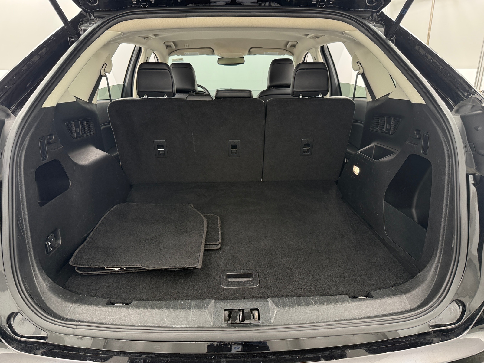 Thumbnail: 2024 Ford Edge - 7