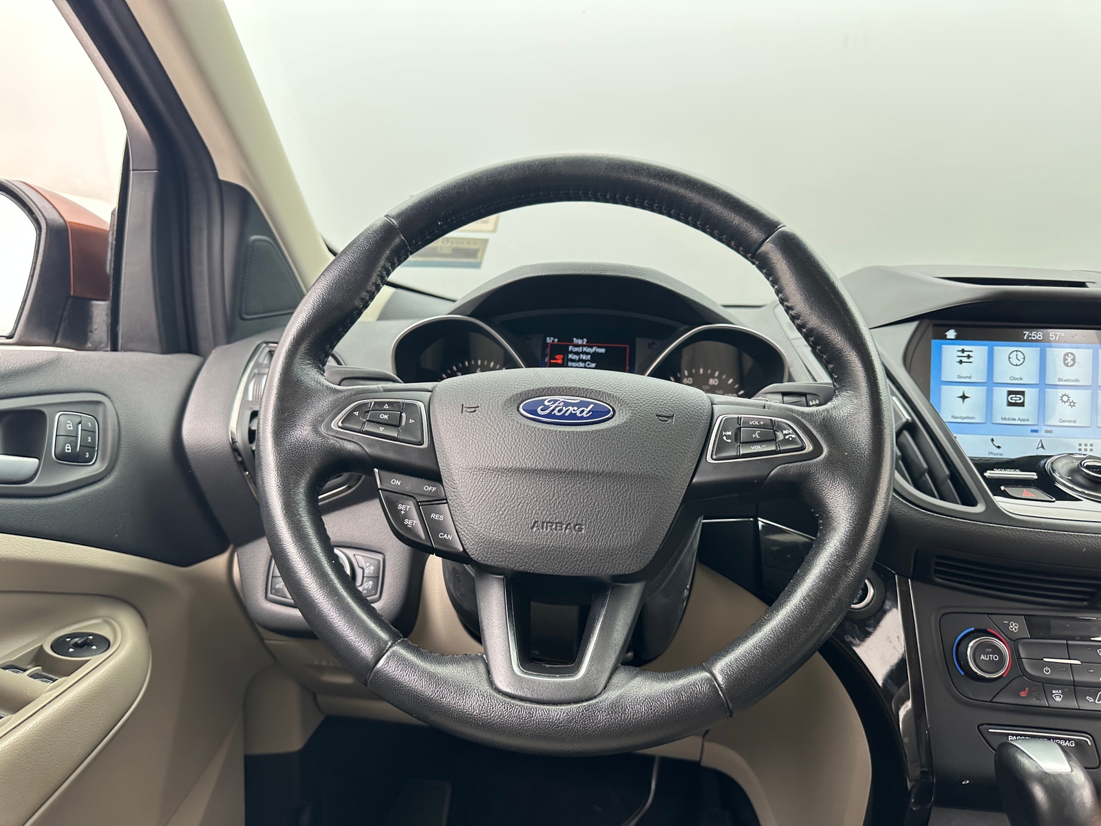 Thumbnail: 2017 Ford Escape - 4