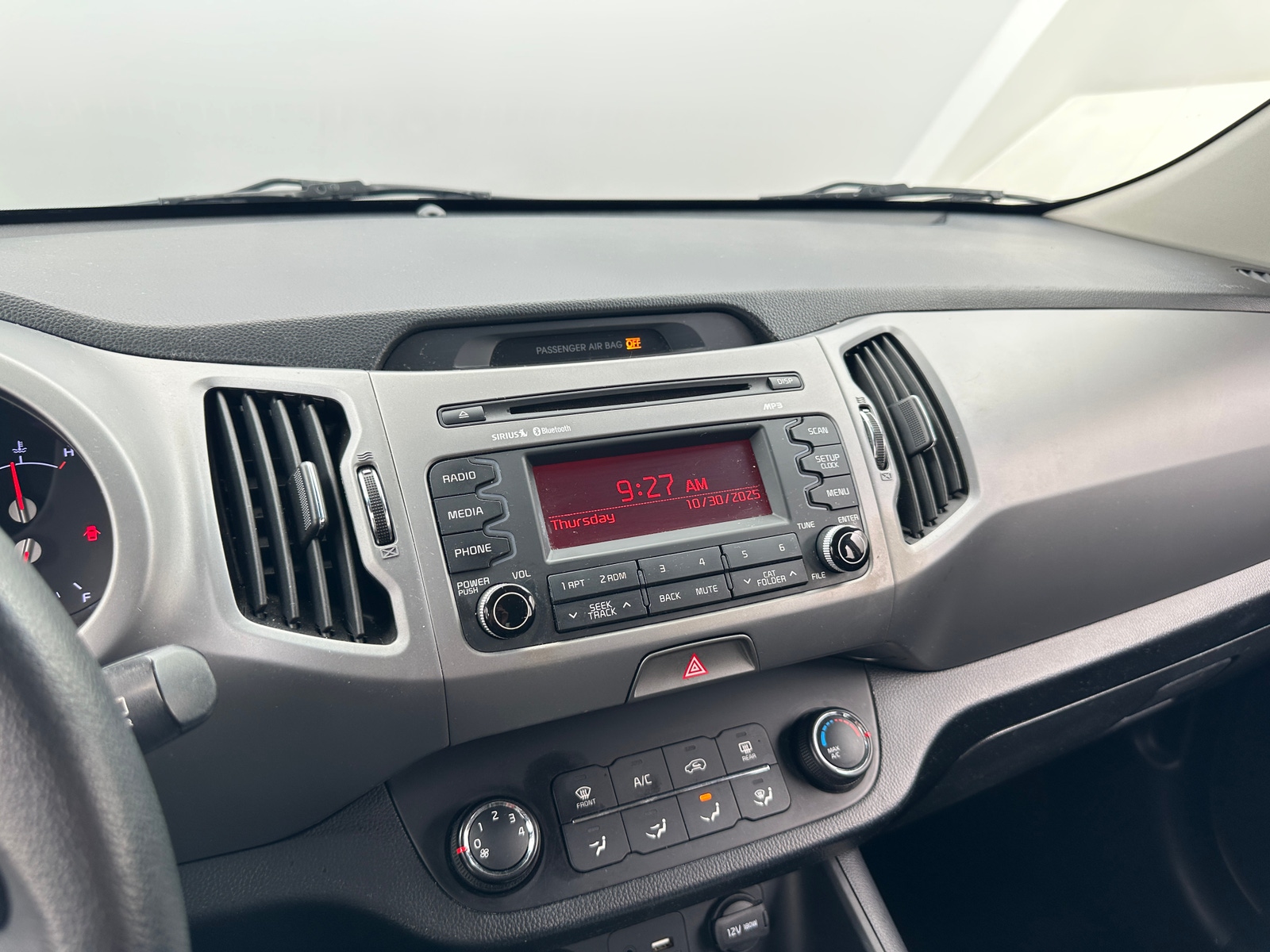 Thumbnail: 2016 Kia Sportage - 4