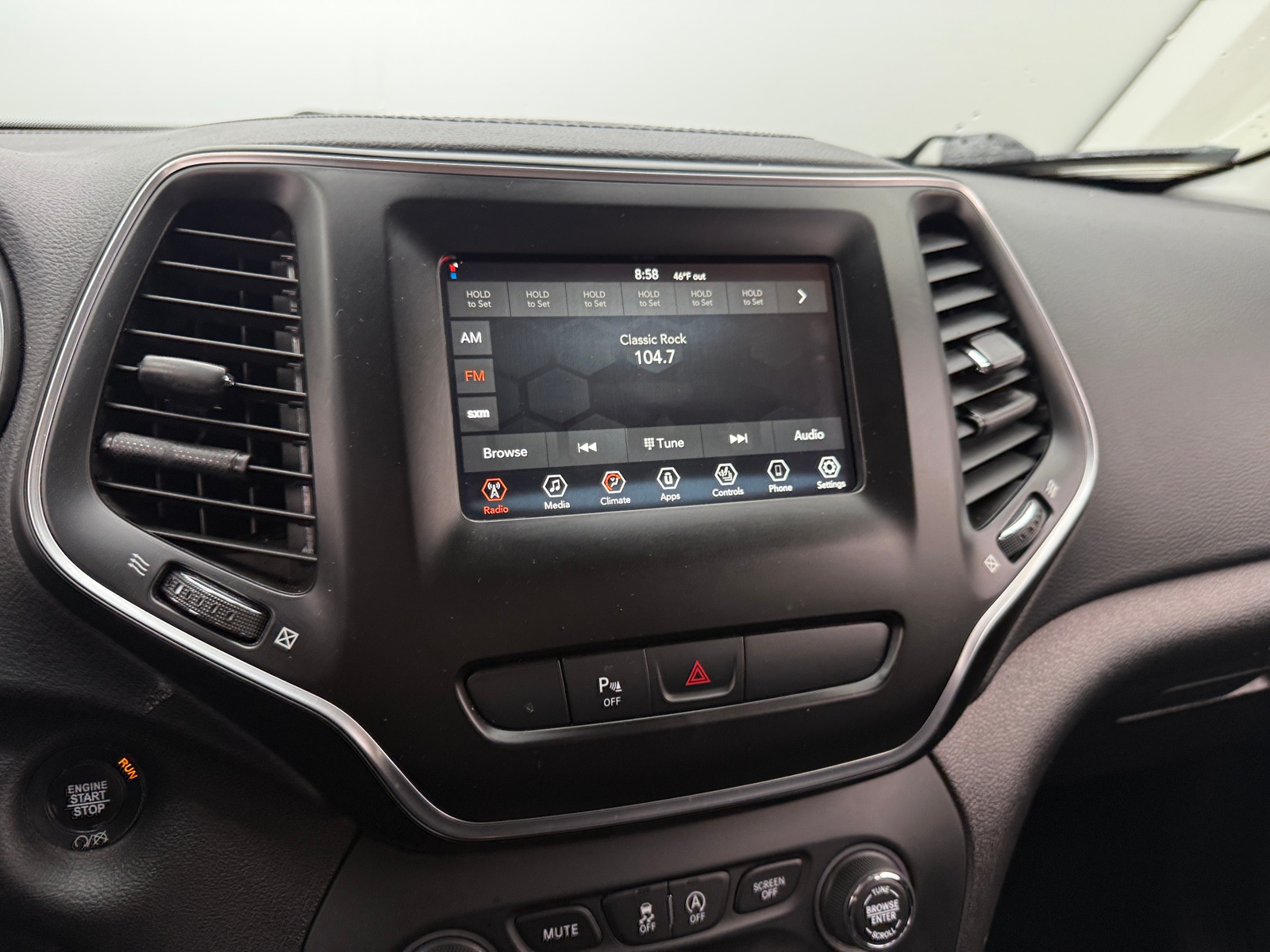 Thumbnail: 2019 Jeep Cherokee - 4