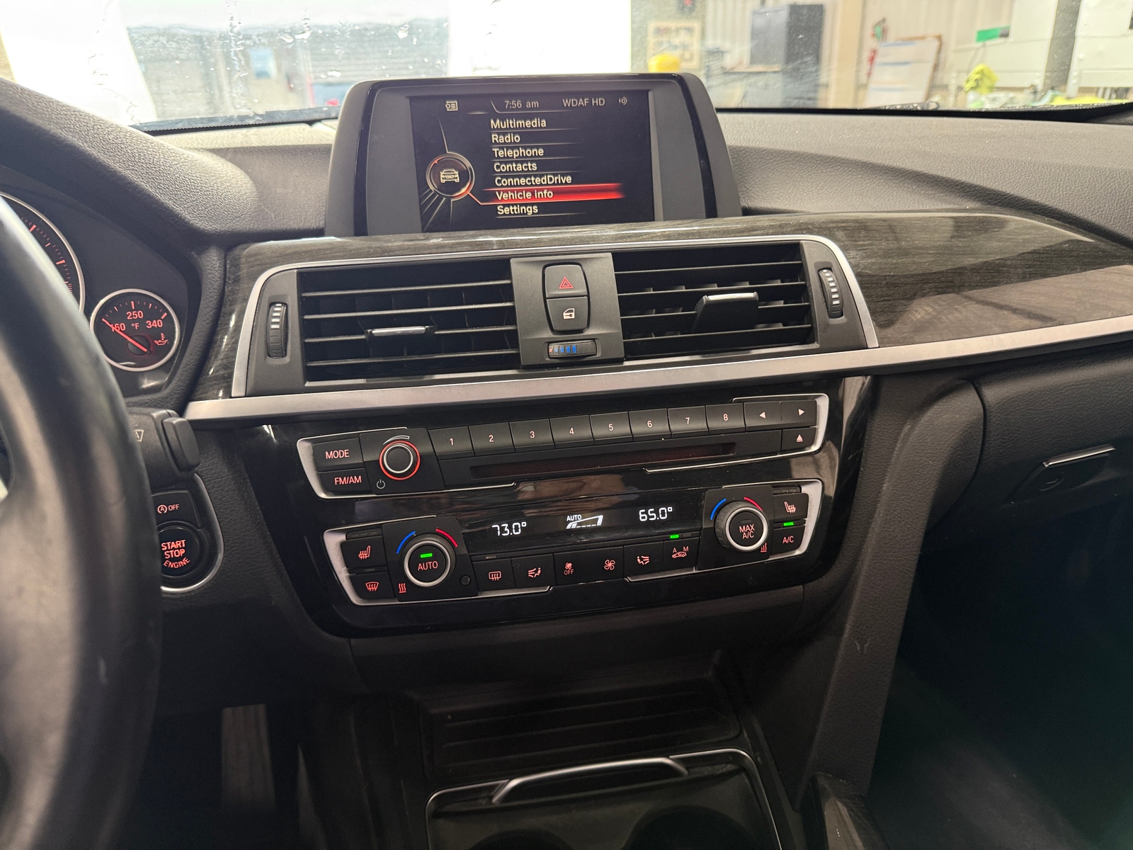 Thumbnail: 2017 BMW 3 Series - 3