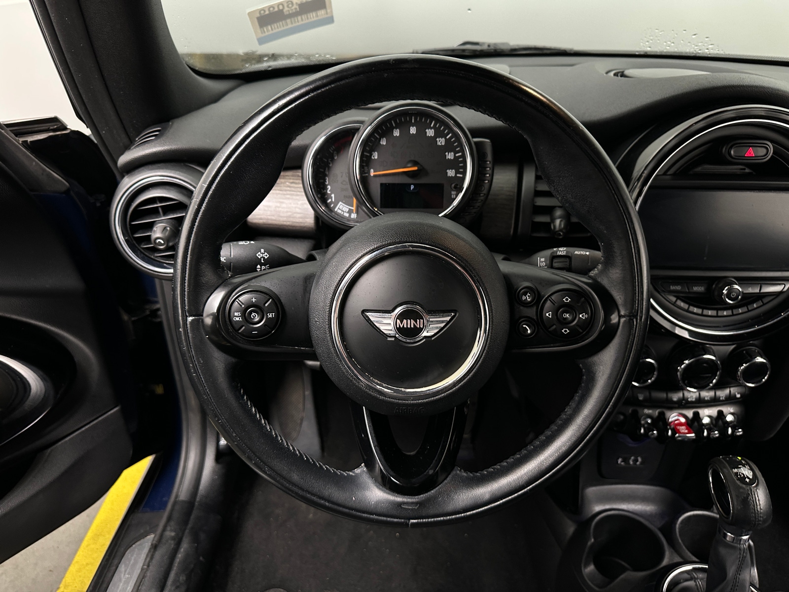 Thumbnail: 2017 MINI Cooper Convertible - 4