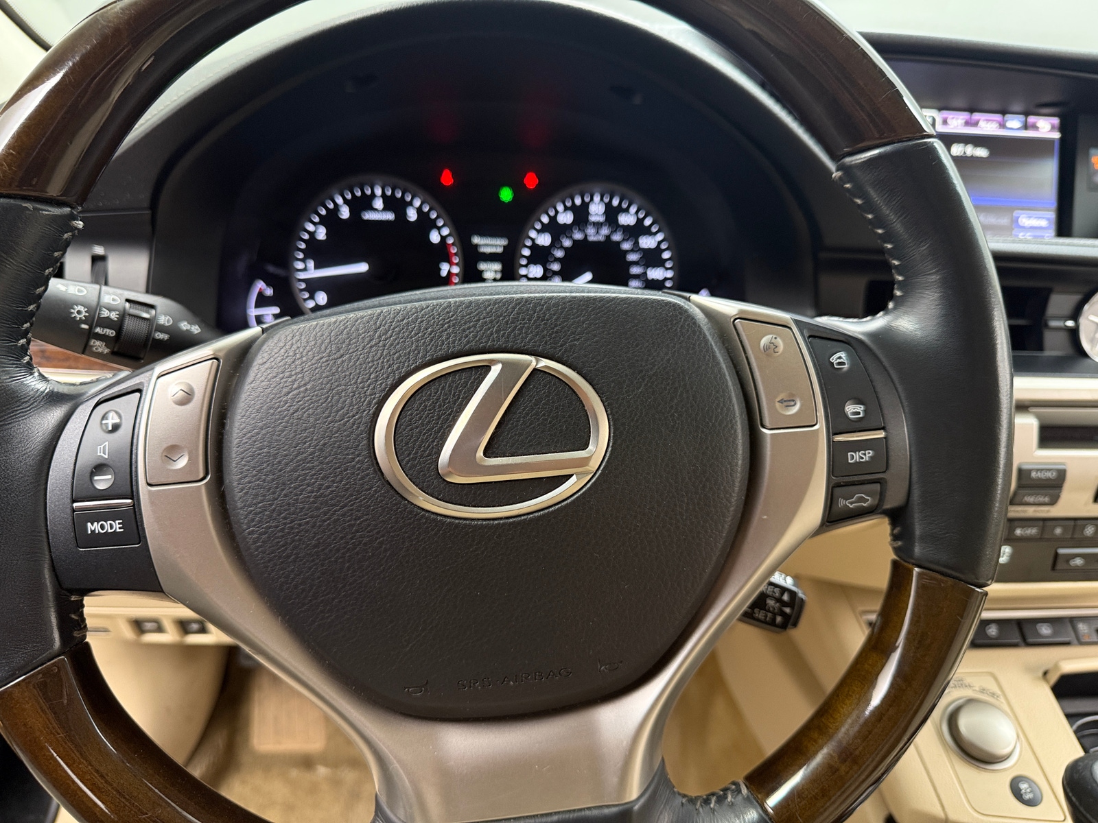 Thumbnail: 2014 Lexus ES - 4