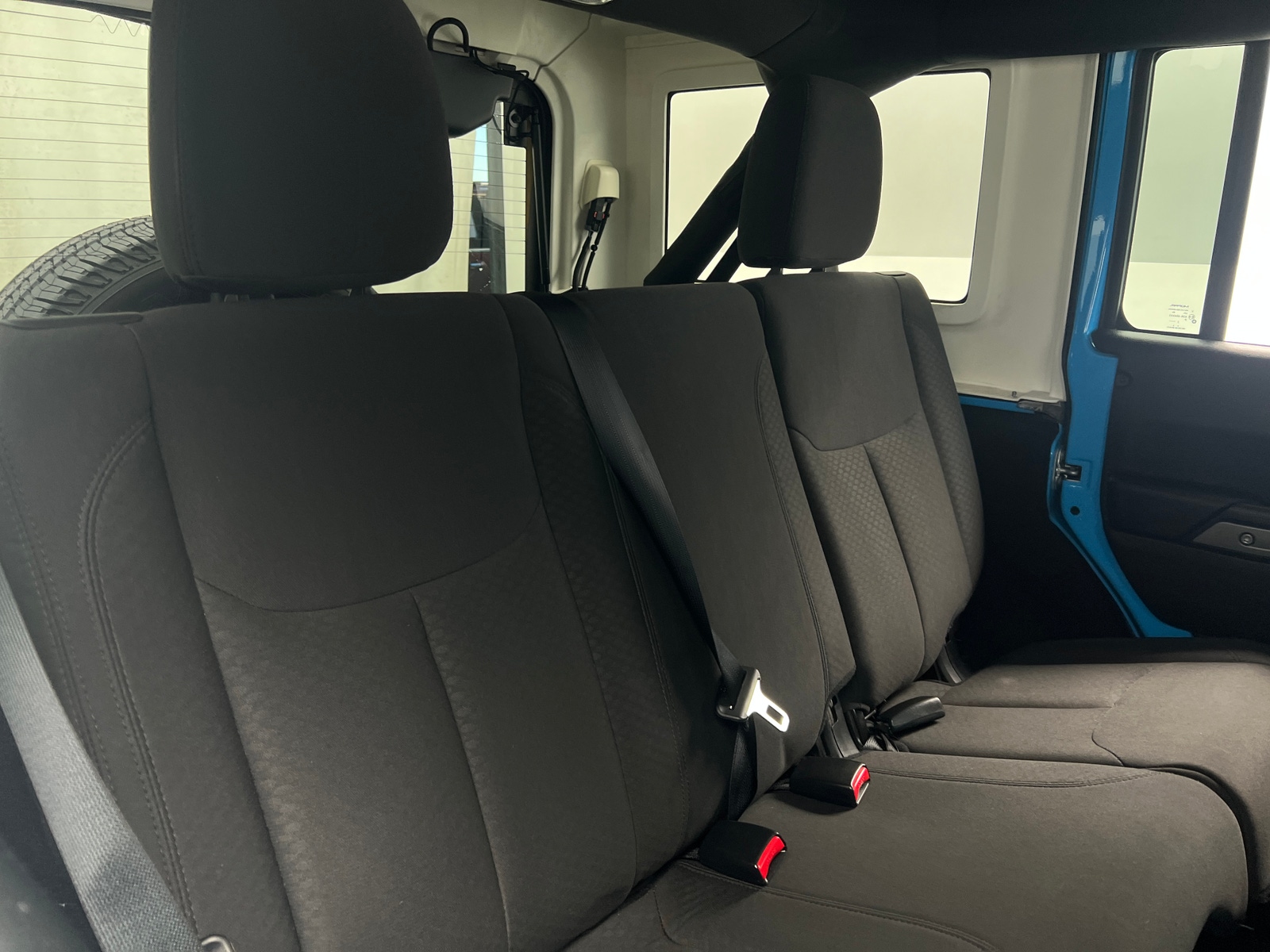 Thumbnail: 2017 Jeep Wrangler - 6