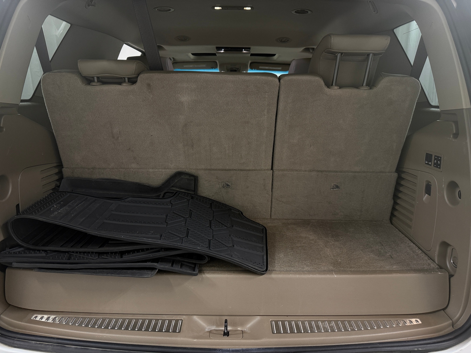 Thumbnail: 2018 Chevrolet Tahoe - 6