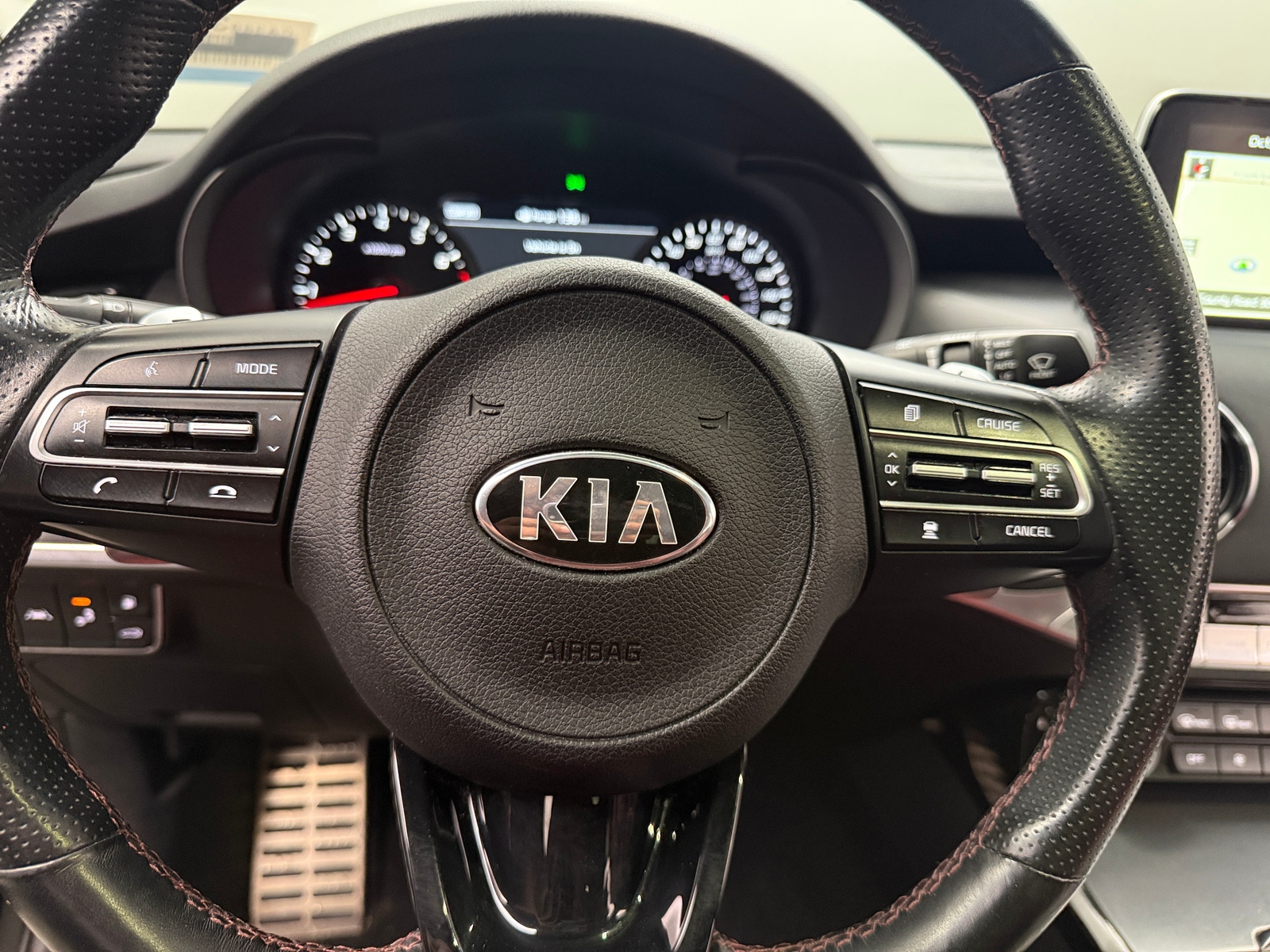 Thumbnail: 2020 Kia Stinger - 4