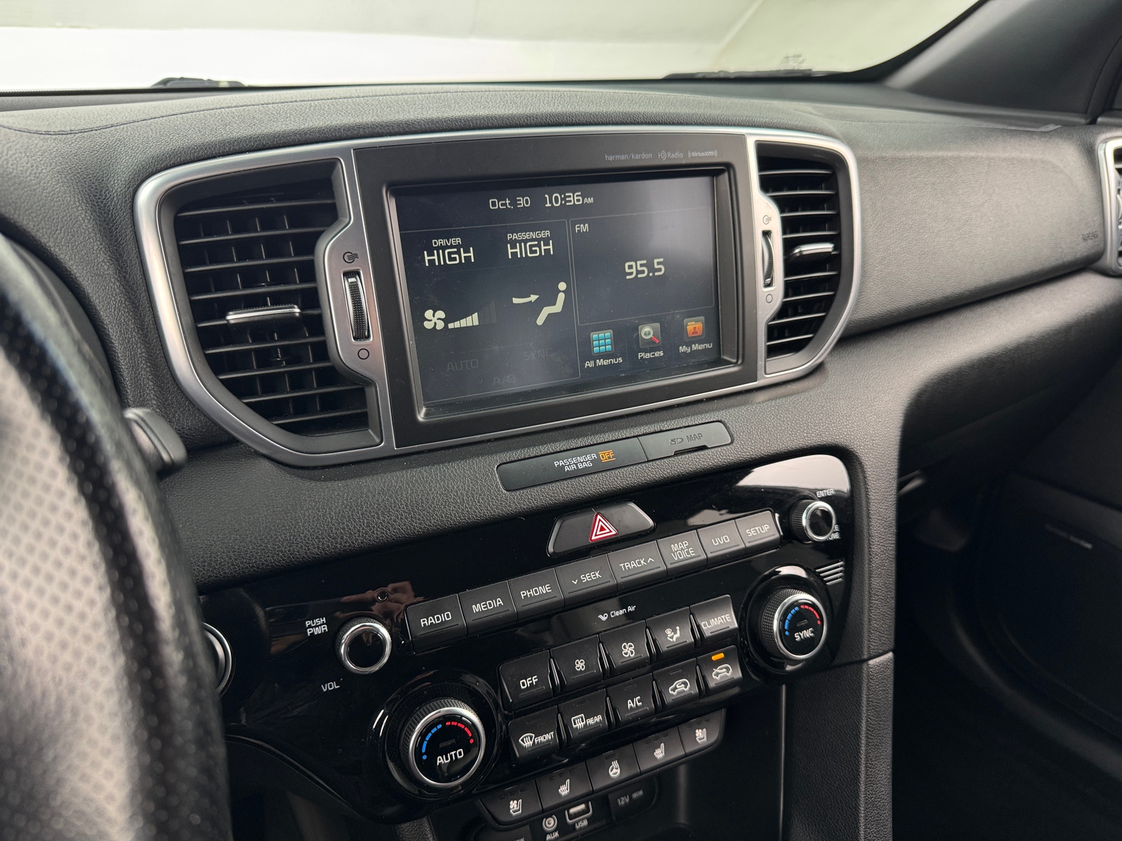 Thumbnail: 2017 Kia Sportage - 3