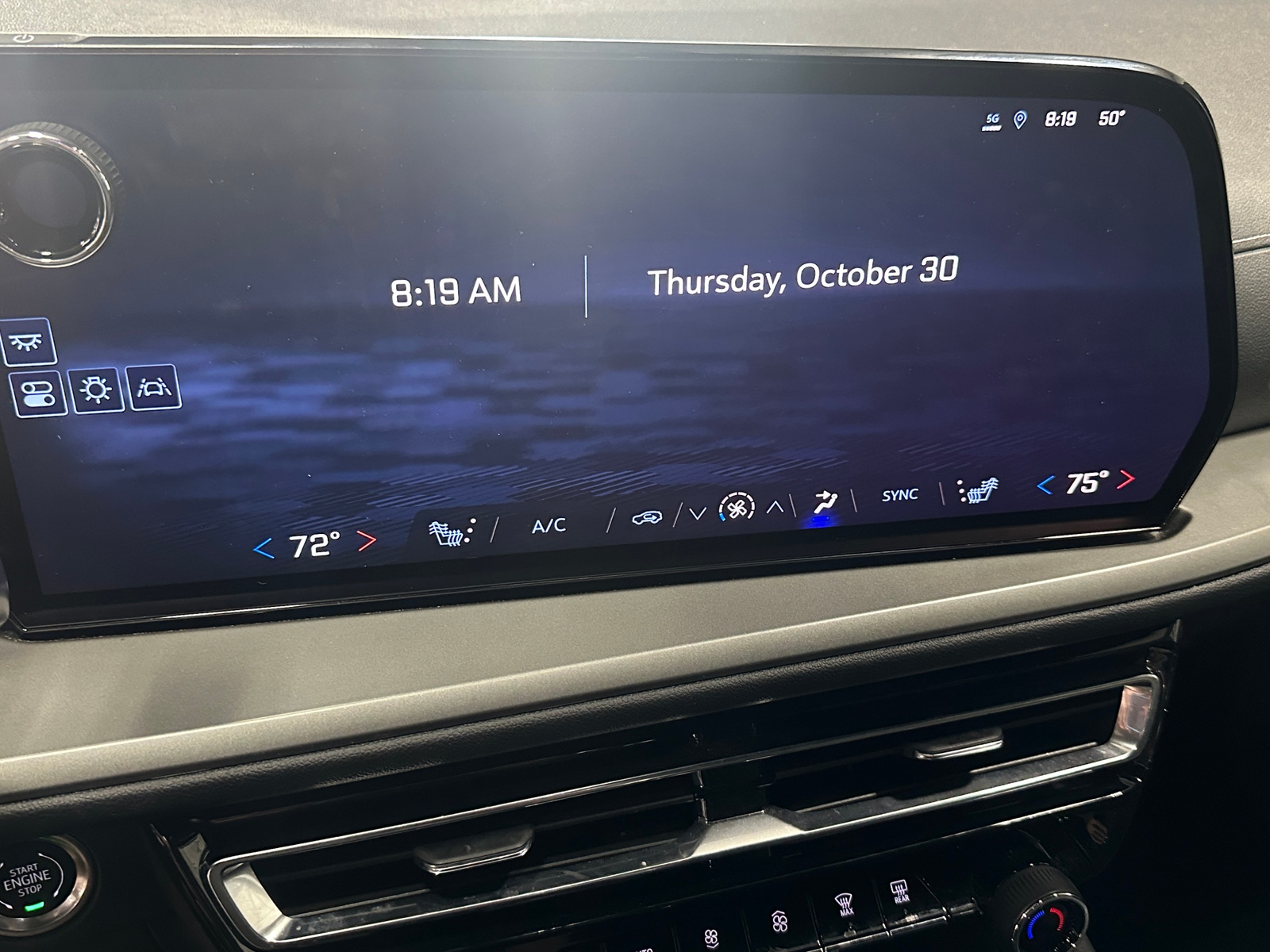 Thumbnail: 2025 Chevrolet Traverse - 4