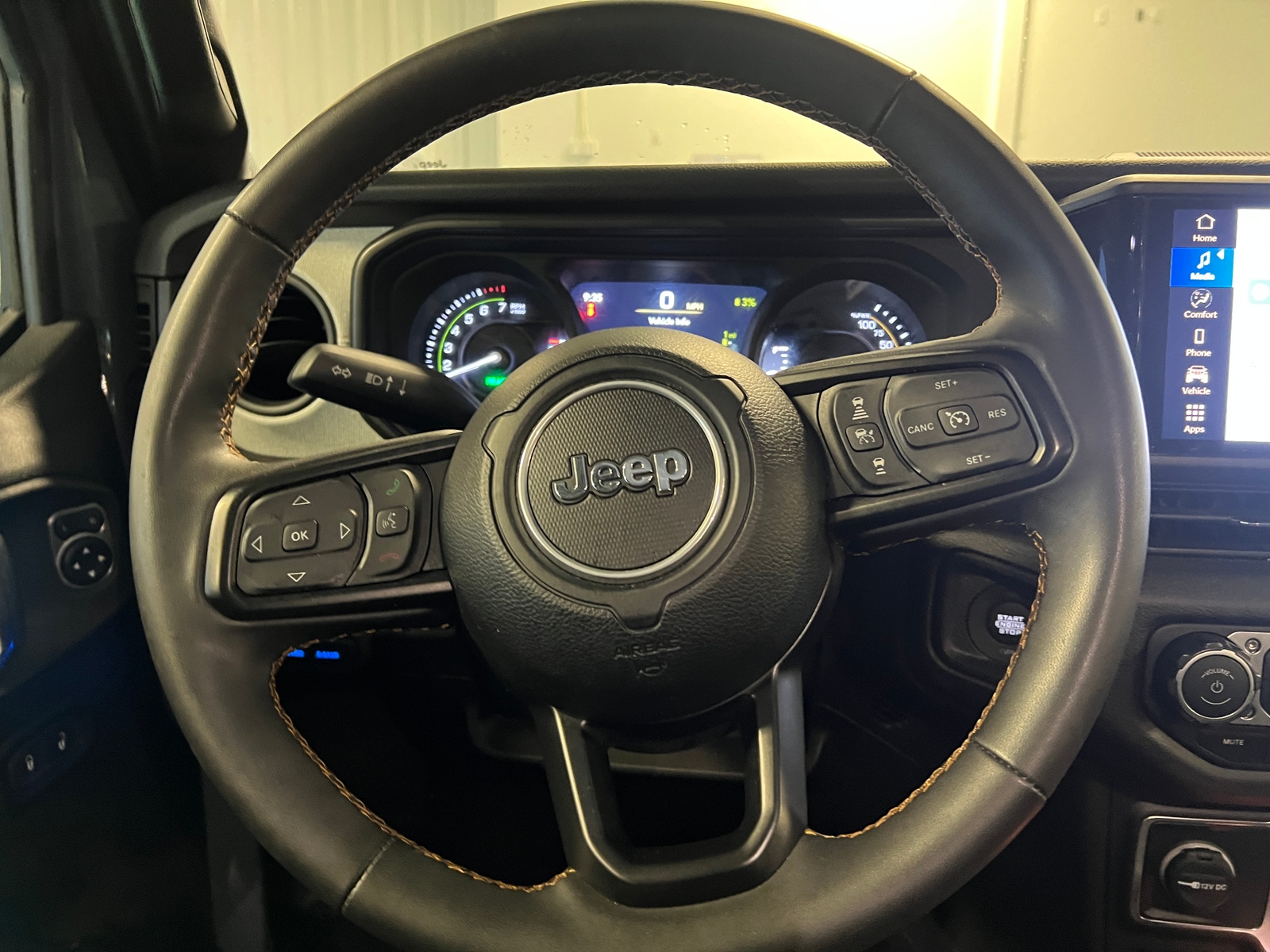 Thumbnail: 2024 Jeep Wrangler - 5