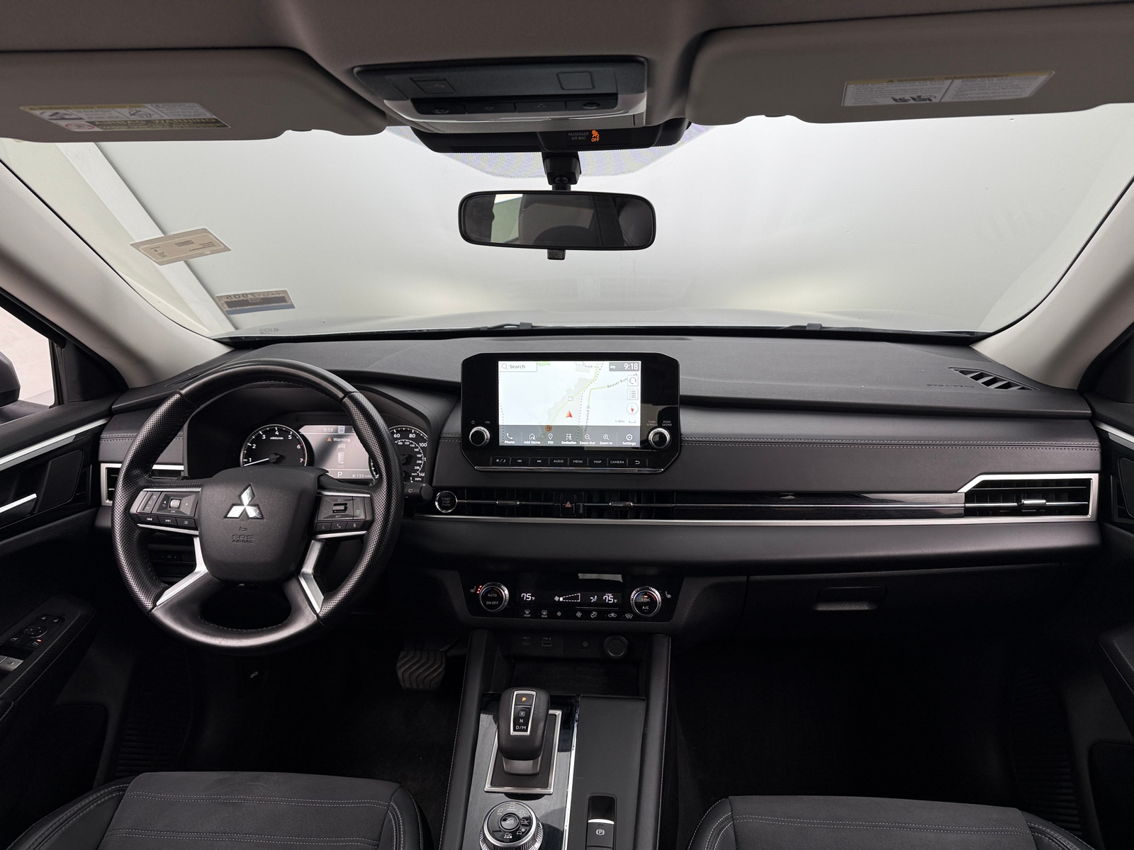 Thumbnail: 2022 Mitsubishi Outlander - 2