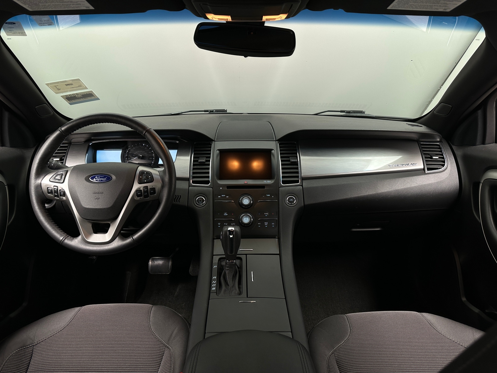 Thumbnail: 2015 Ford Taurus - 3