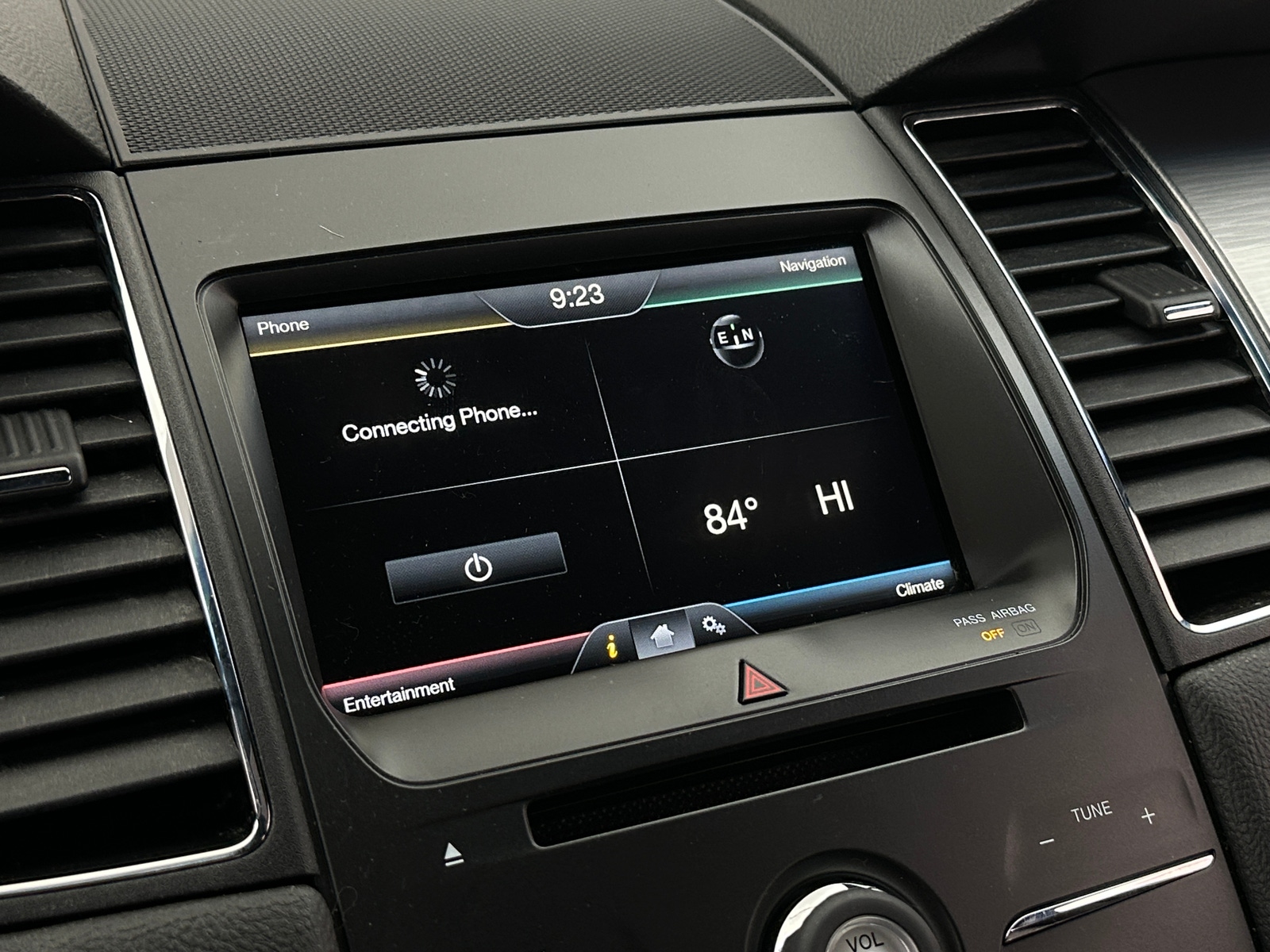 Thumbnail: 2015 Ford Taurus - 4