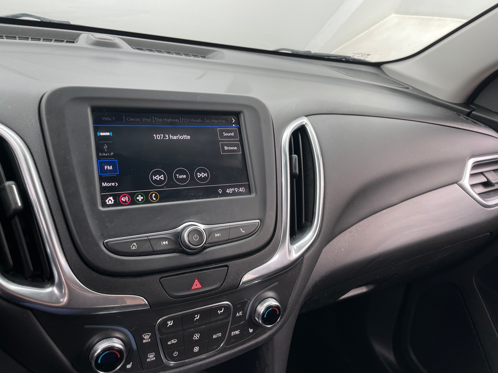 Thumbnail: 2020 Chevrolet Equinox - 3