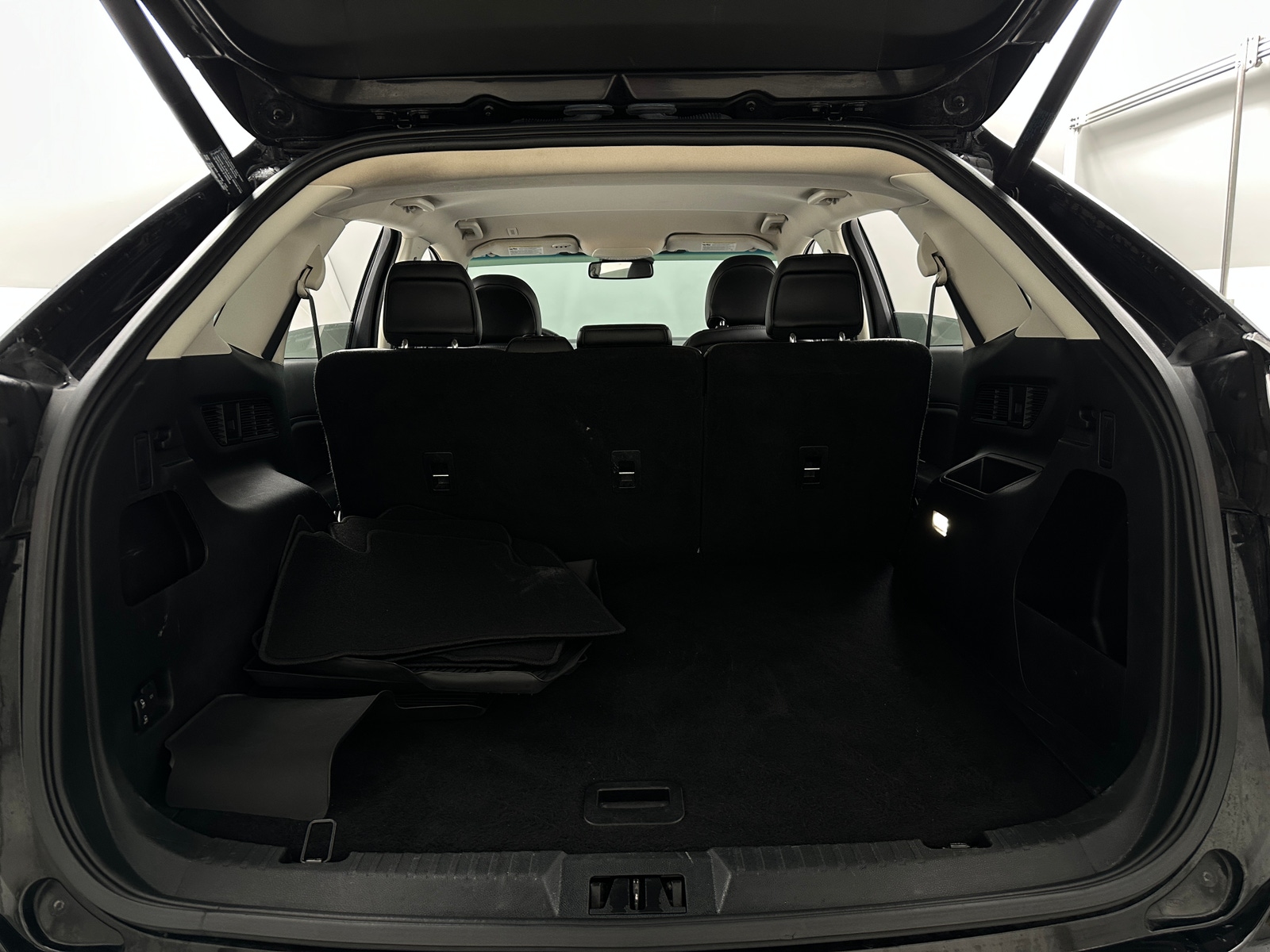 Thumbnail: 2019 Ford Edge - 6