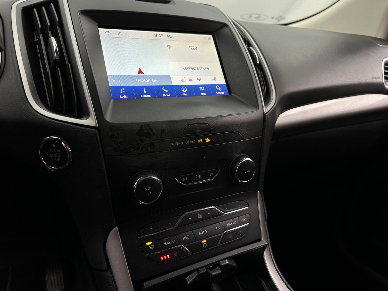 Thumbnail: 2019 Ford Edge - 3