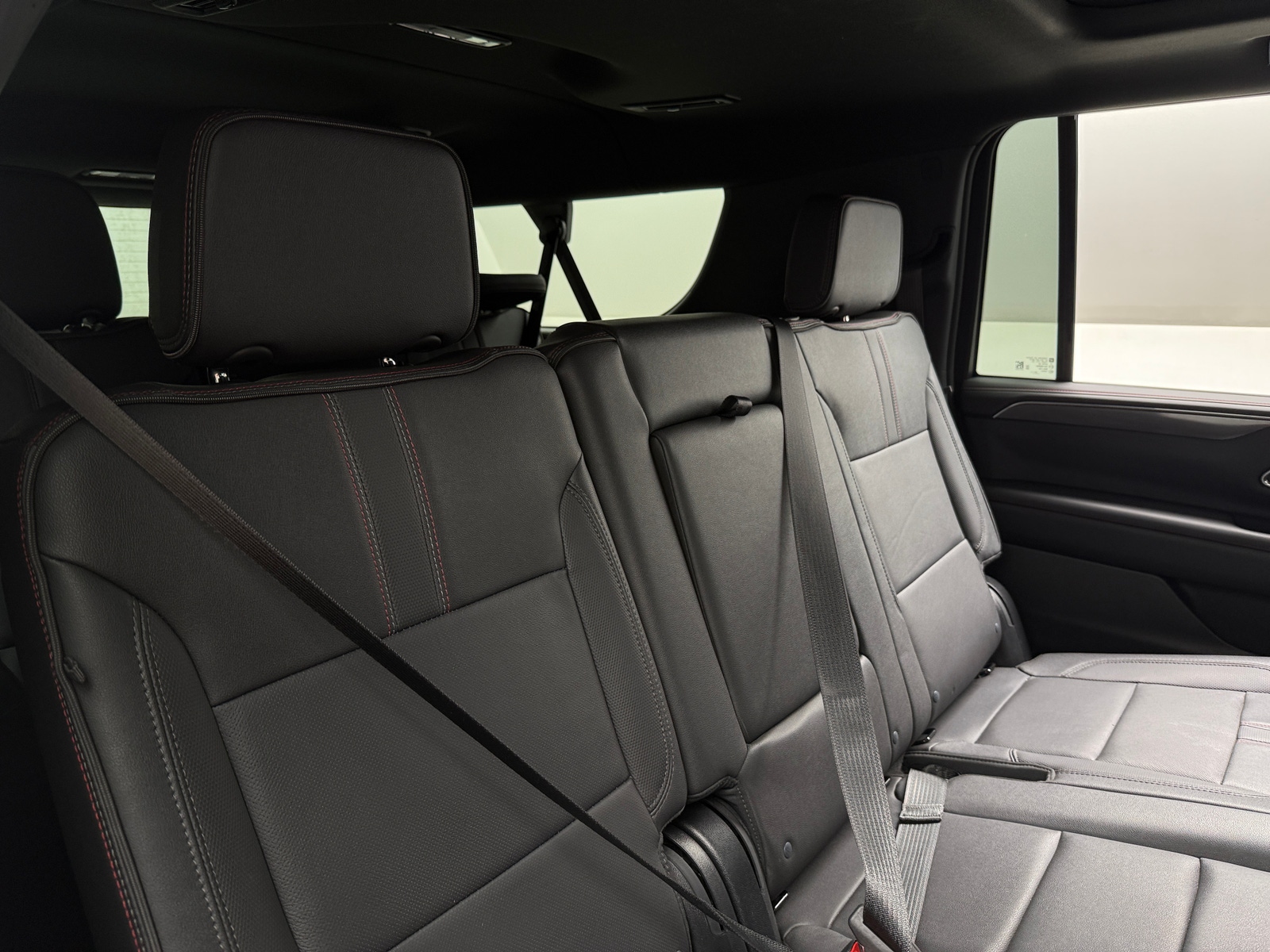 Thumbnail: 2023 Chevrolet Suburban - 5