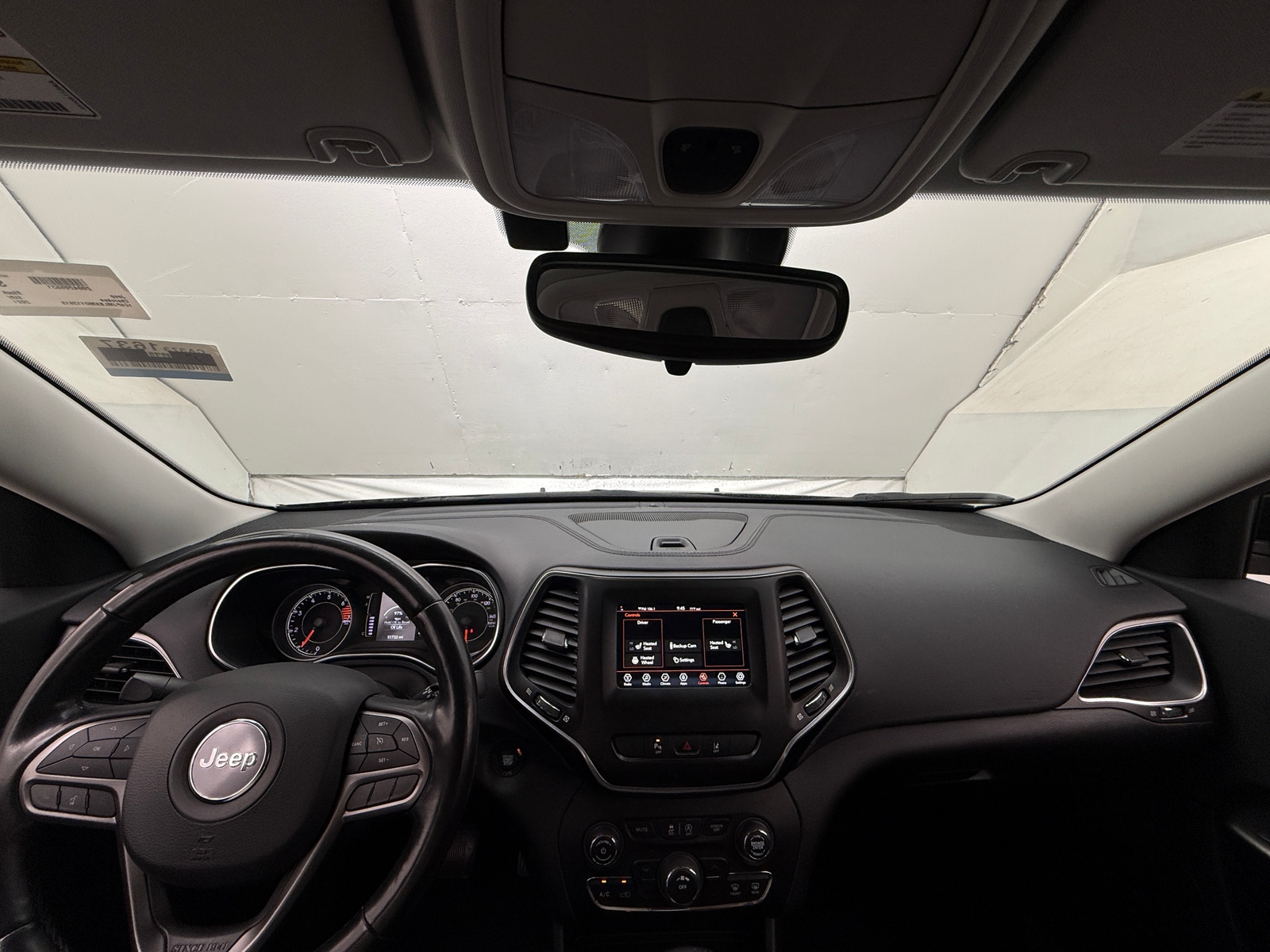 Thumbnail: 2021 Jeep Cherokee - 3