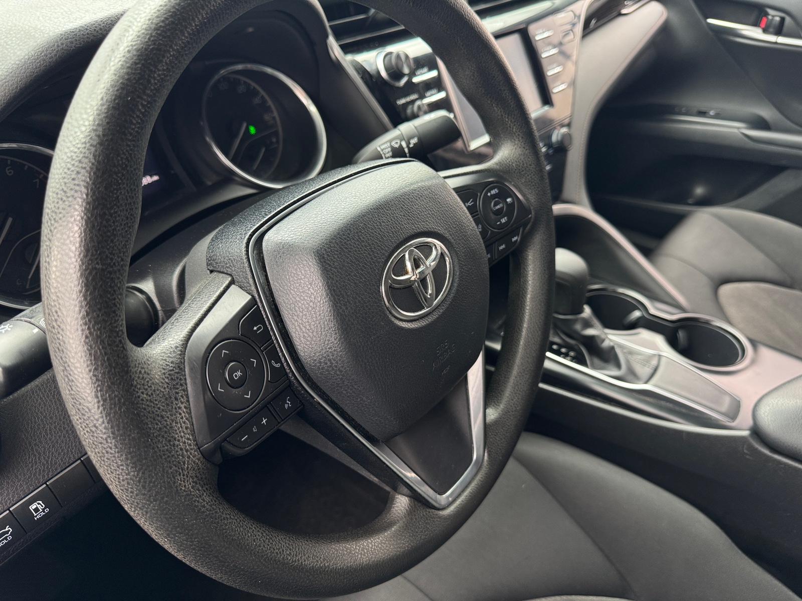 Thumbnail: 2019 Toyota Camry - 5