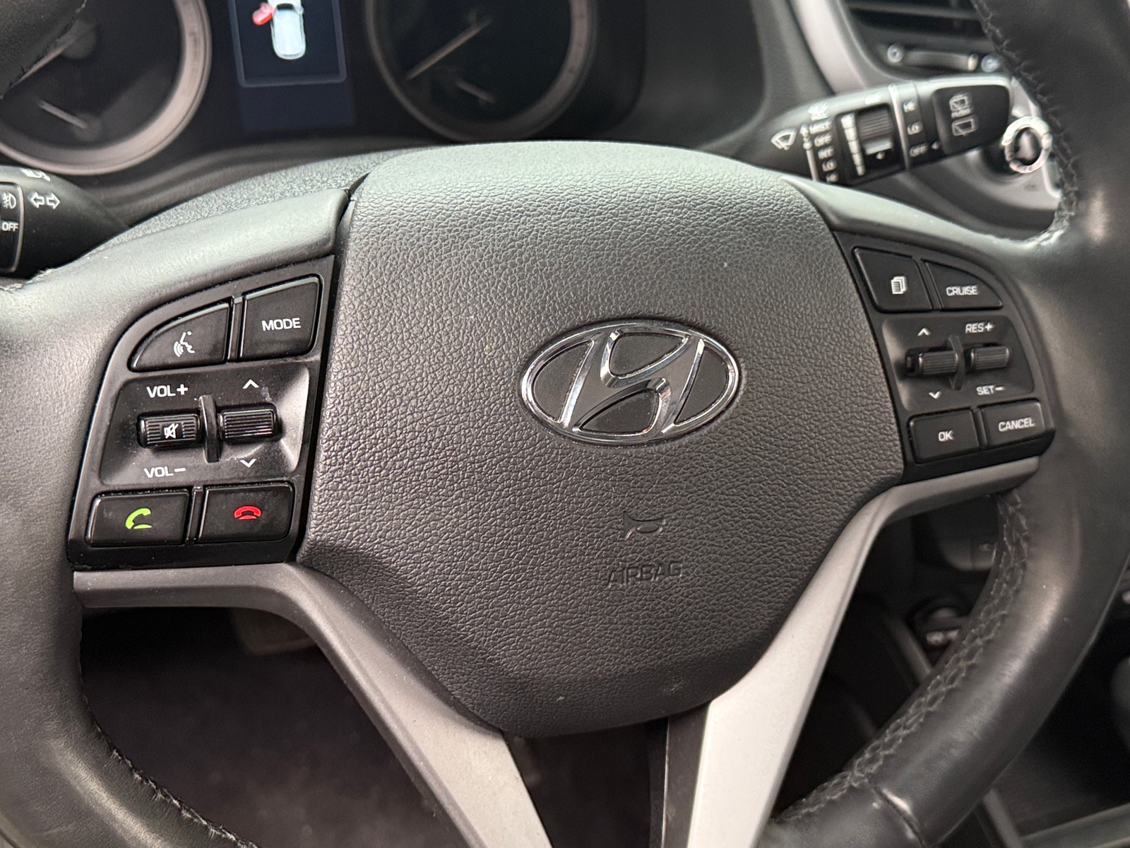 Thumbnail: 2018 Hyundai Tucson - 4