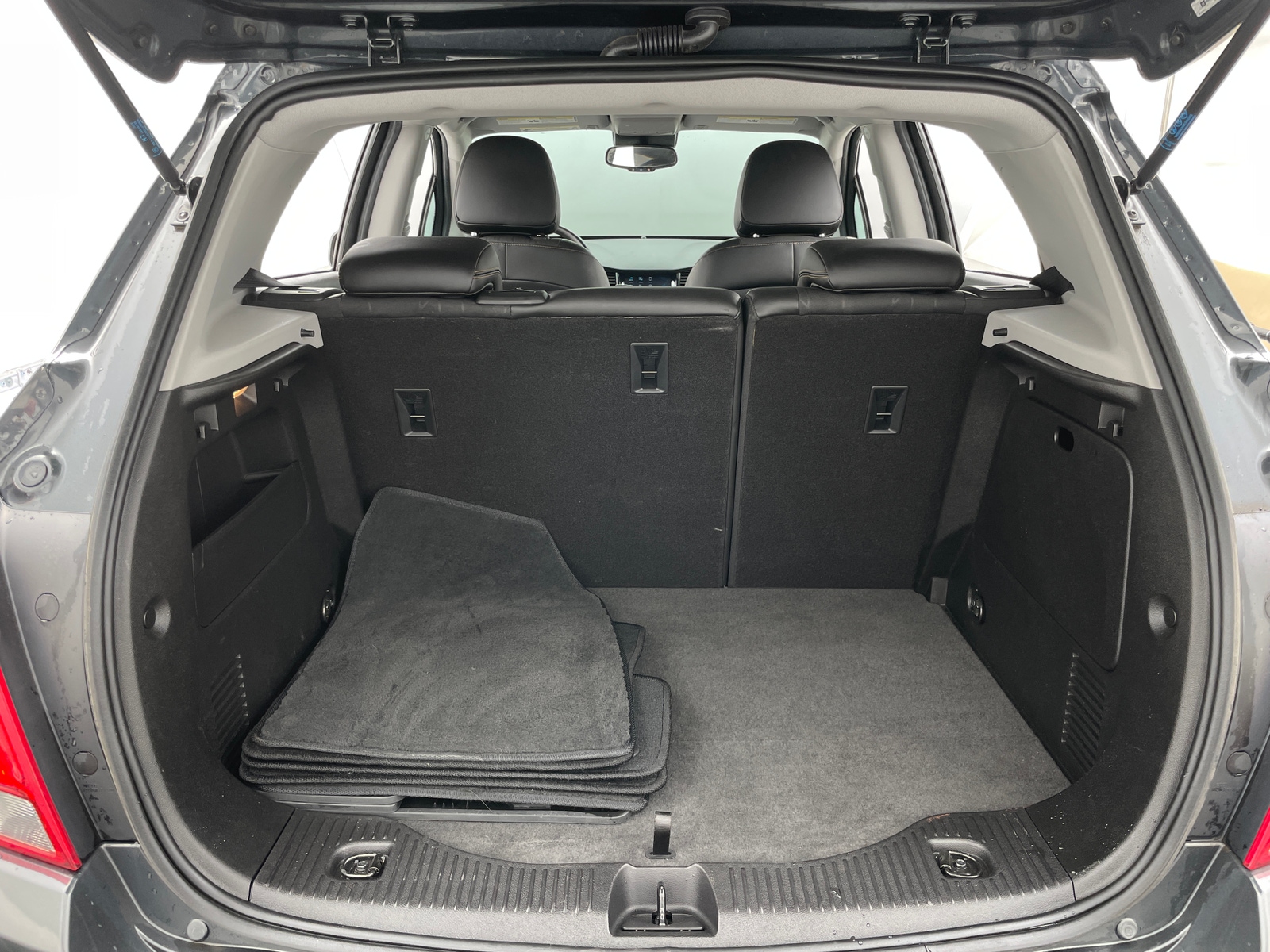 Thumbnail: 2017 Chevrolet Trax - 7