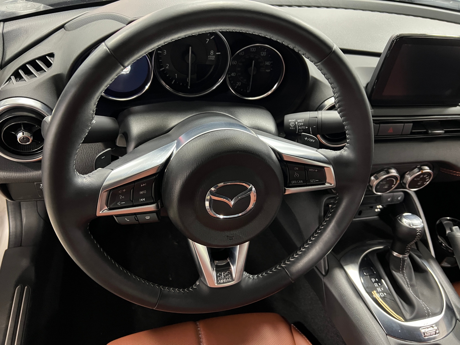 Thumbnail: 2023 Mazda MX-5 Miata - 4