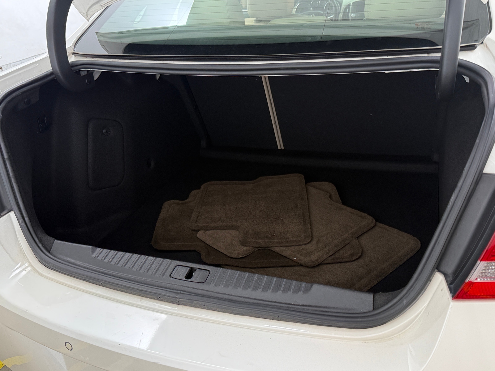 Thumbnail: 2013 Buick Verano - 7