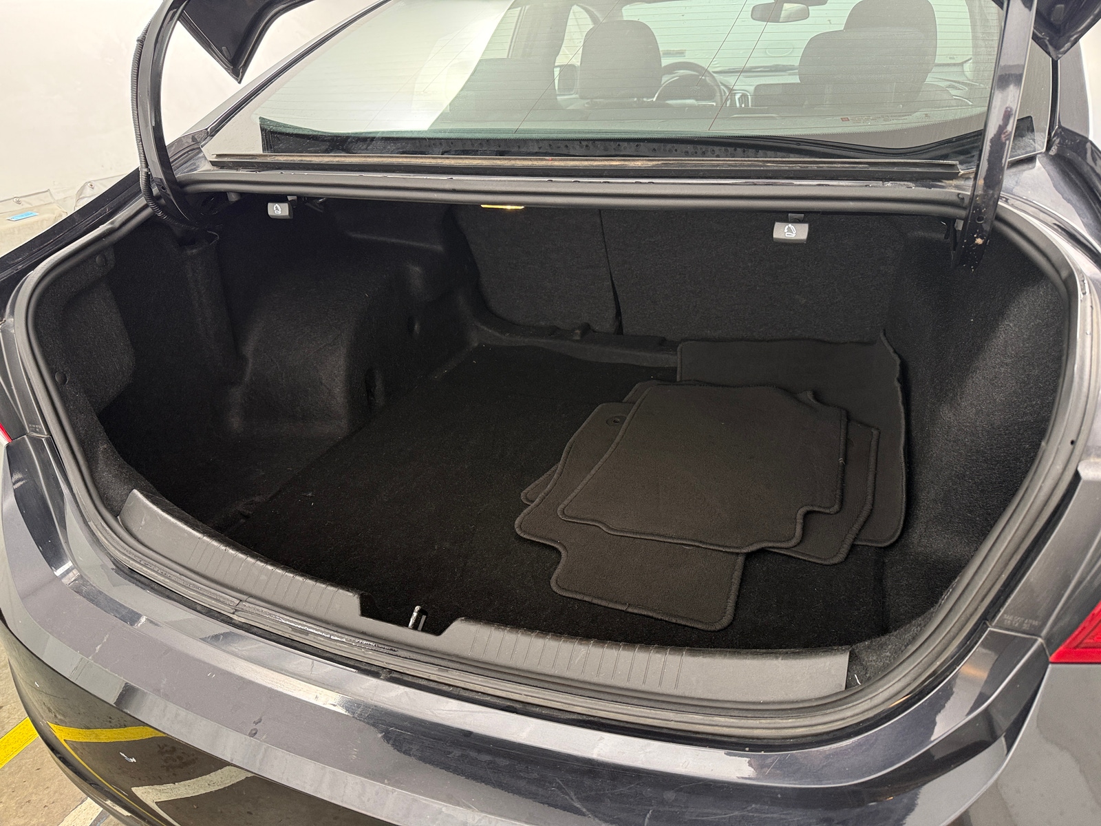 Thumbnail: 2023 Chevrolet Malibu - 7