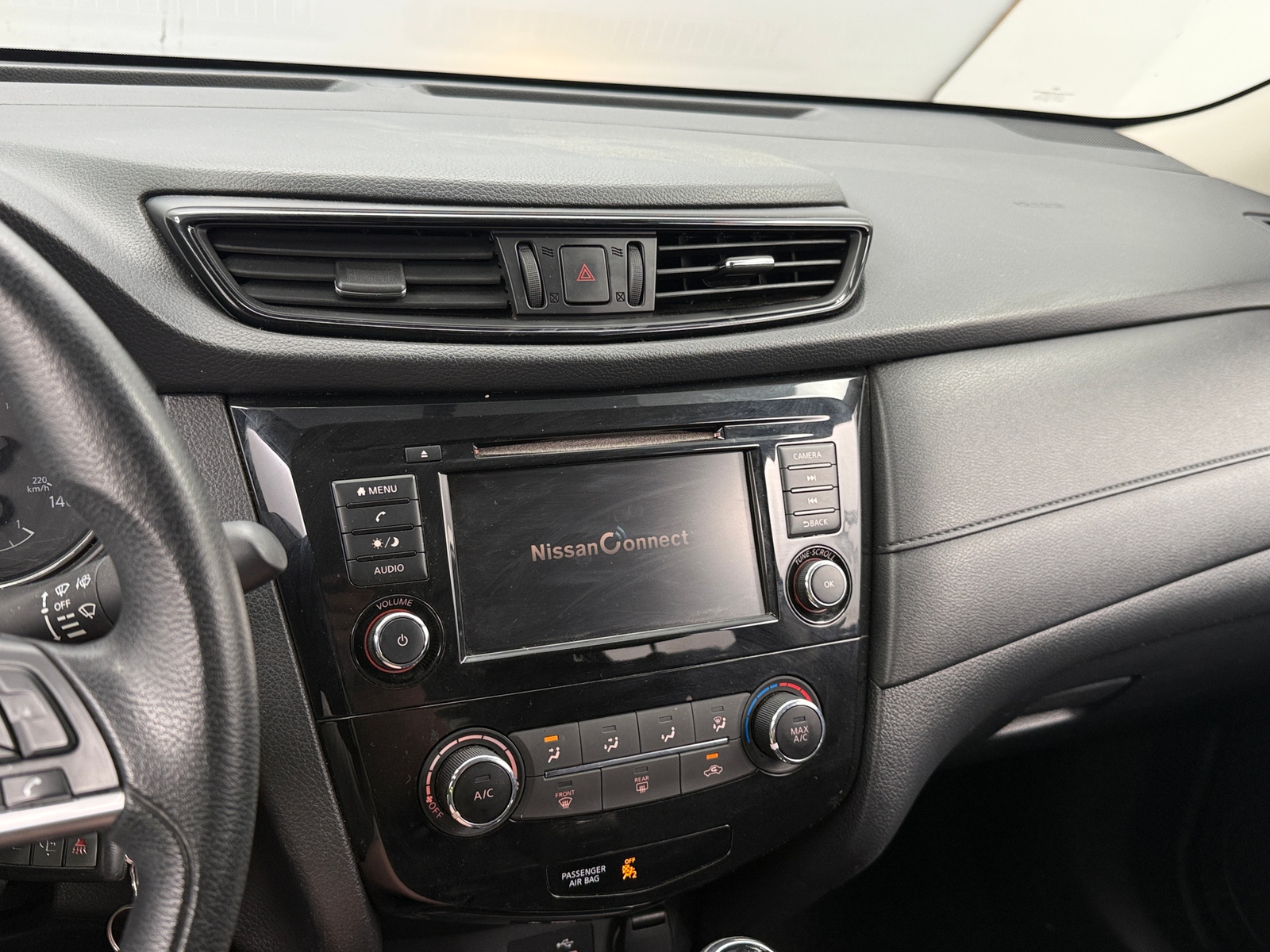 Thumbnail: 2018 Nissan Rogue - 4