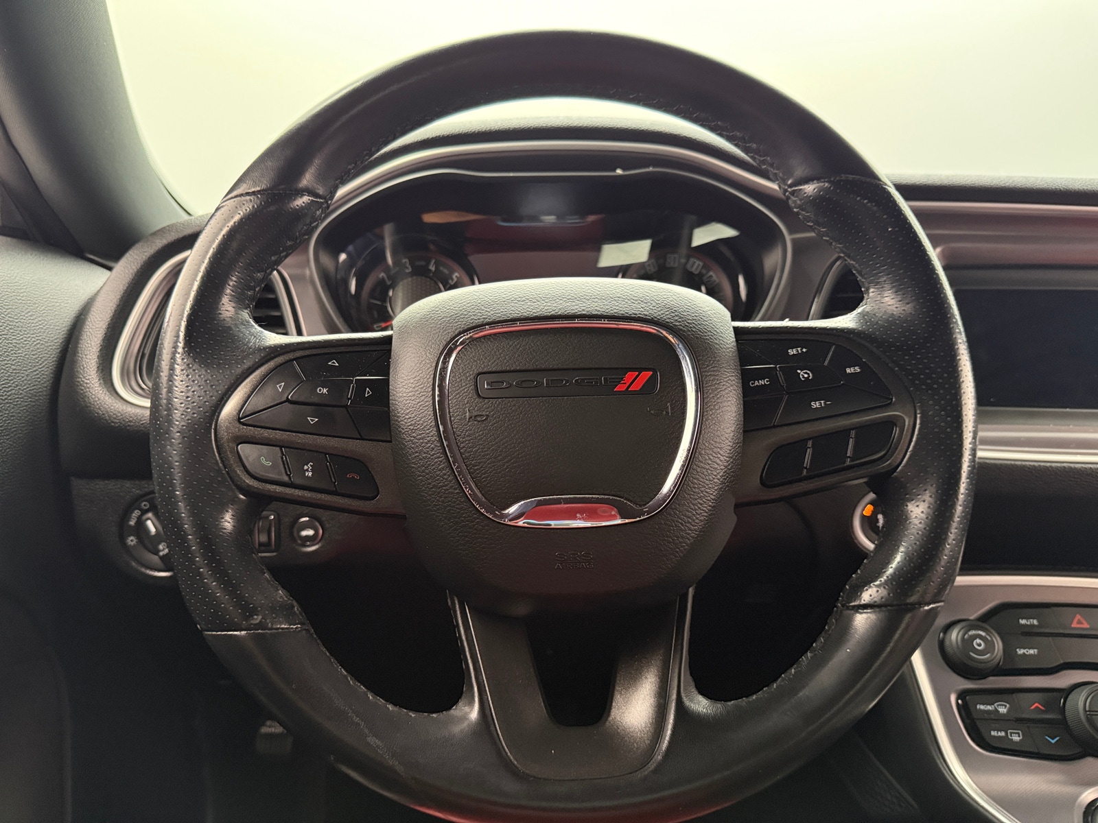 Thumbnail: 2021 Dodge Challenger - 4