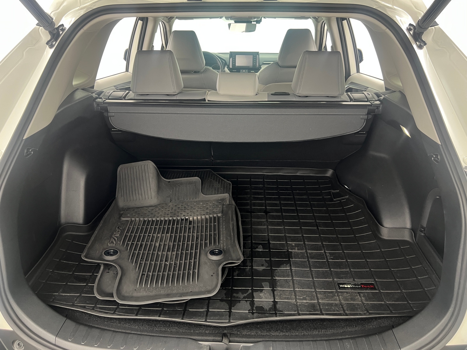 Thumbnail: 2022 Toyota RAV4 - 6