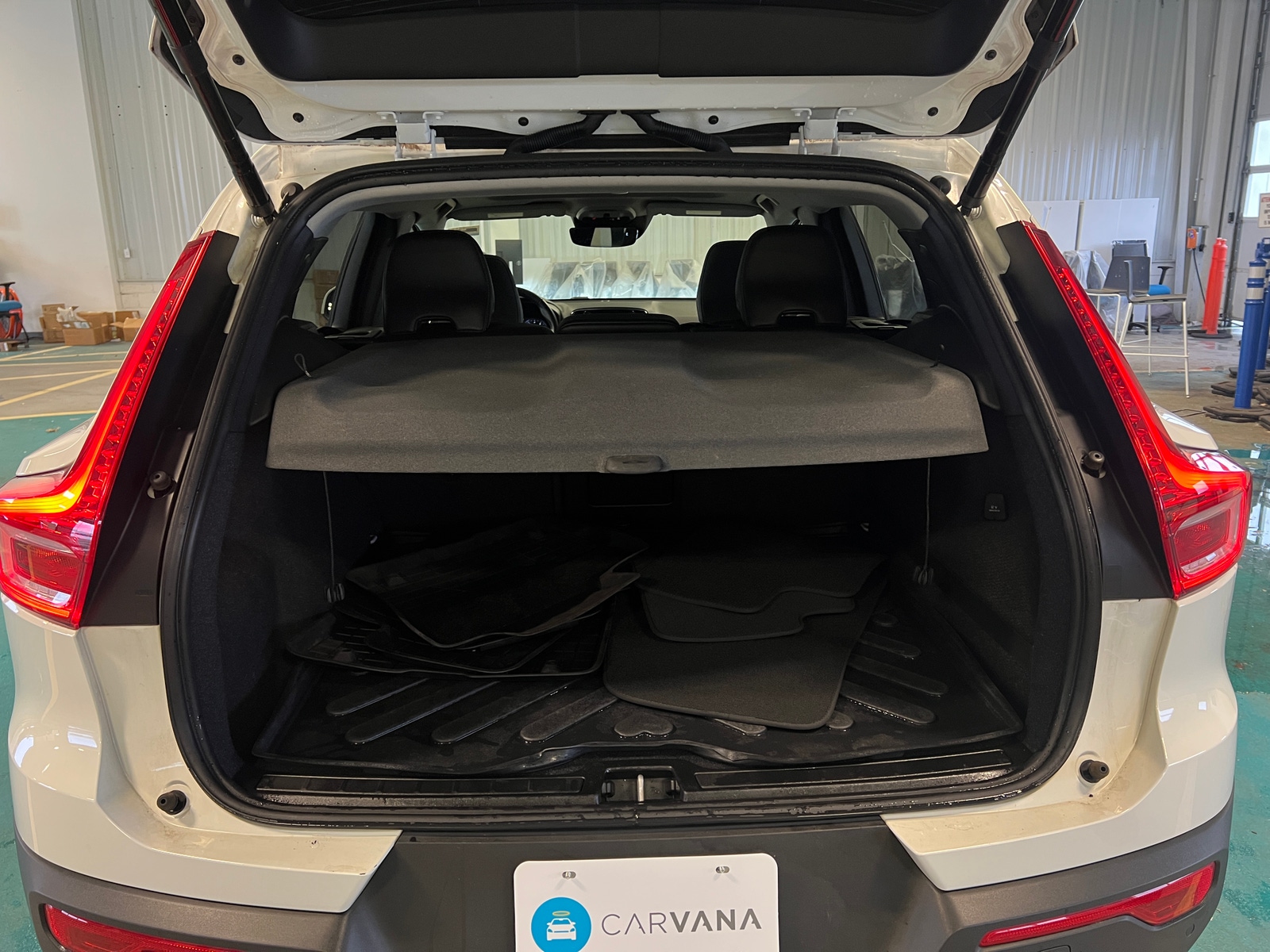 Thumbnail: 2020 Volvo XC40 - 6