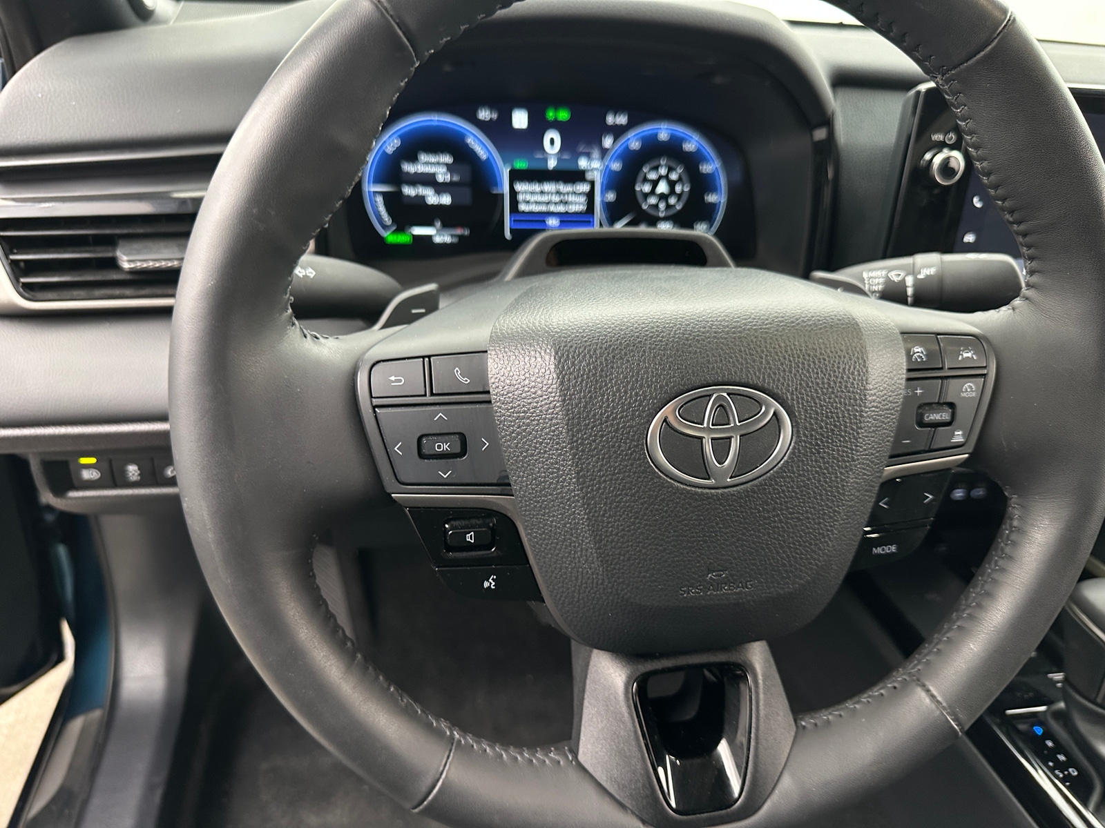 Thumbnail: 2025 Toyota Camry - 4