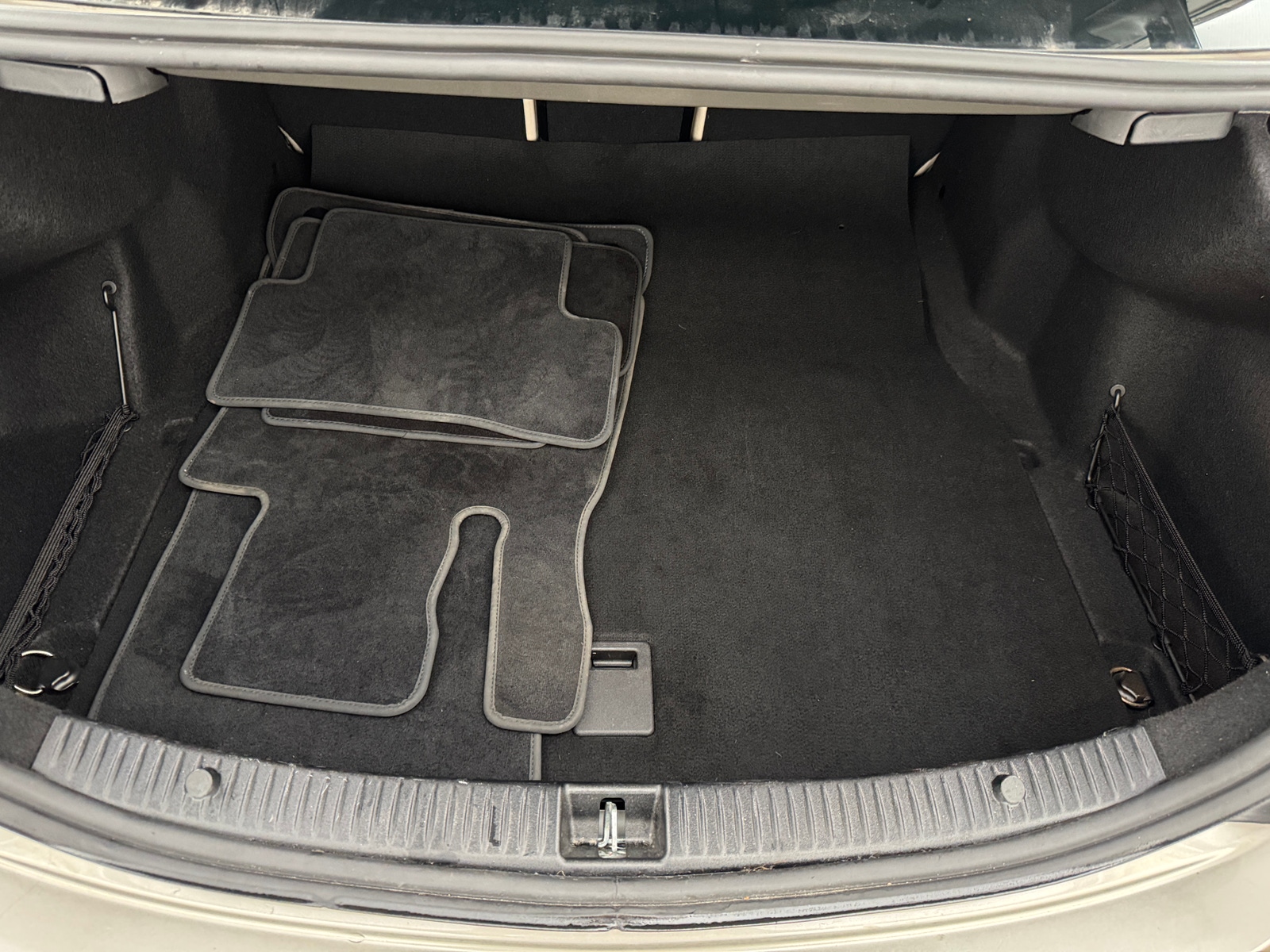 Thumbnail: 2020 Mercedes-Benz C-Class - 6