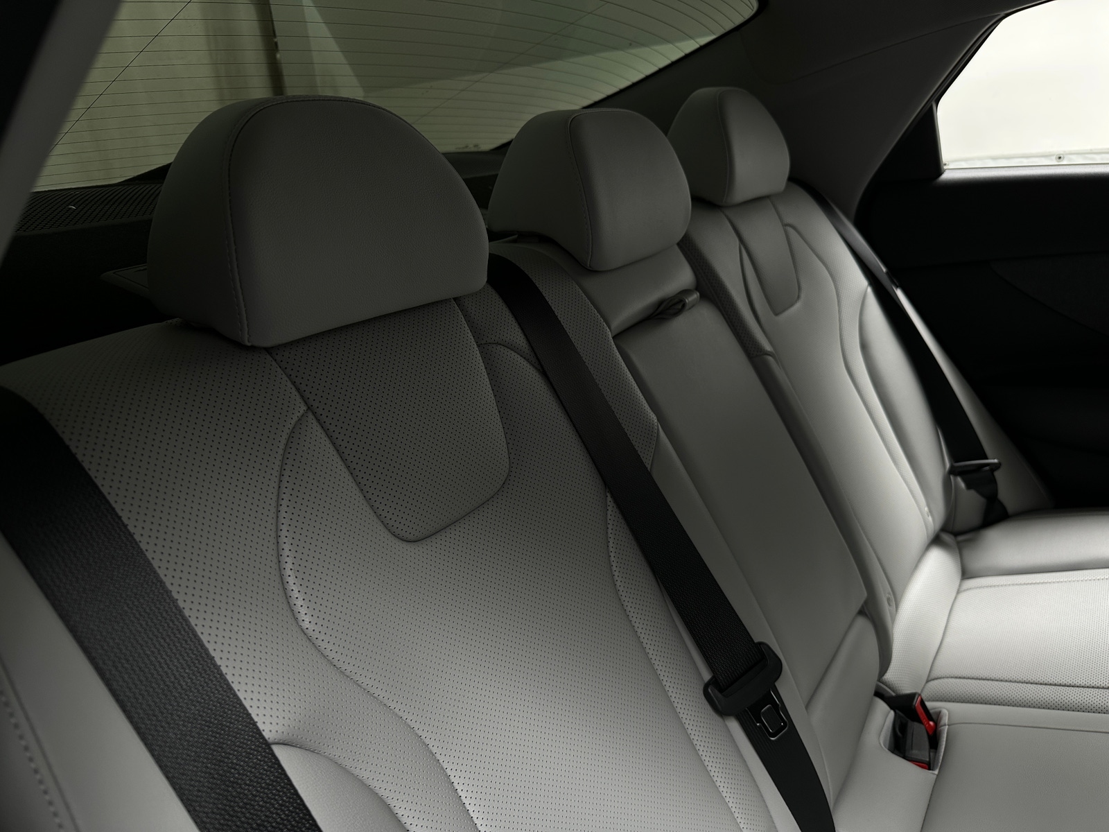 Thumbnail: 2024 Hyundai Elantra - 5