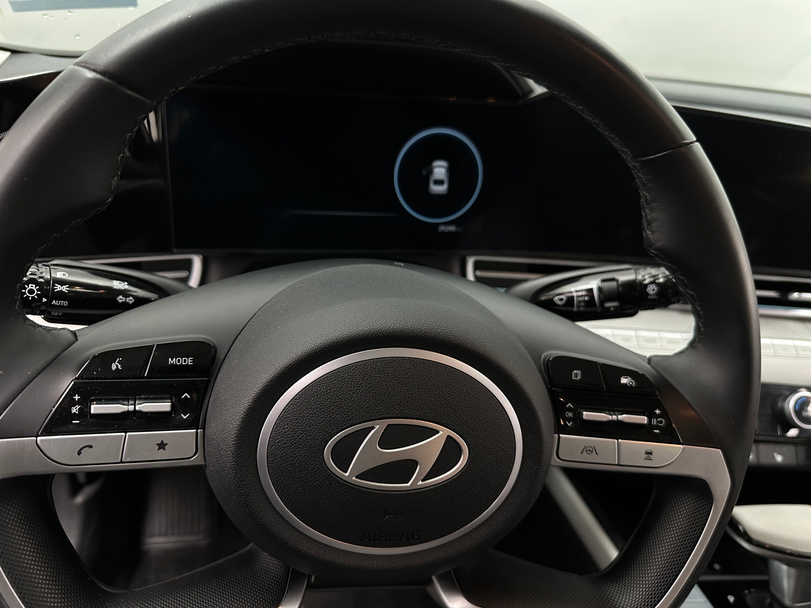 Thumbnail: 2024 Hyundai Elantra - 4