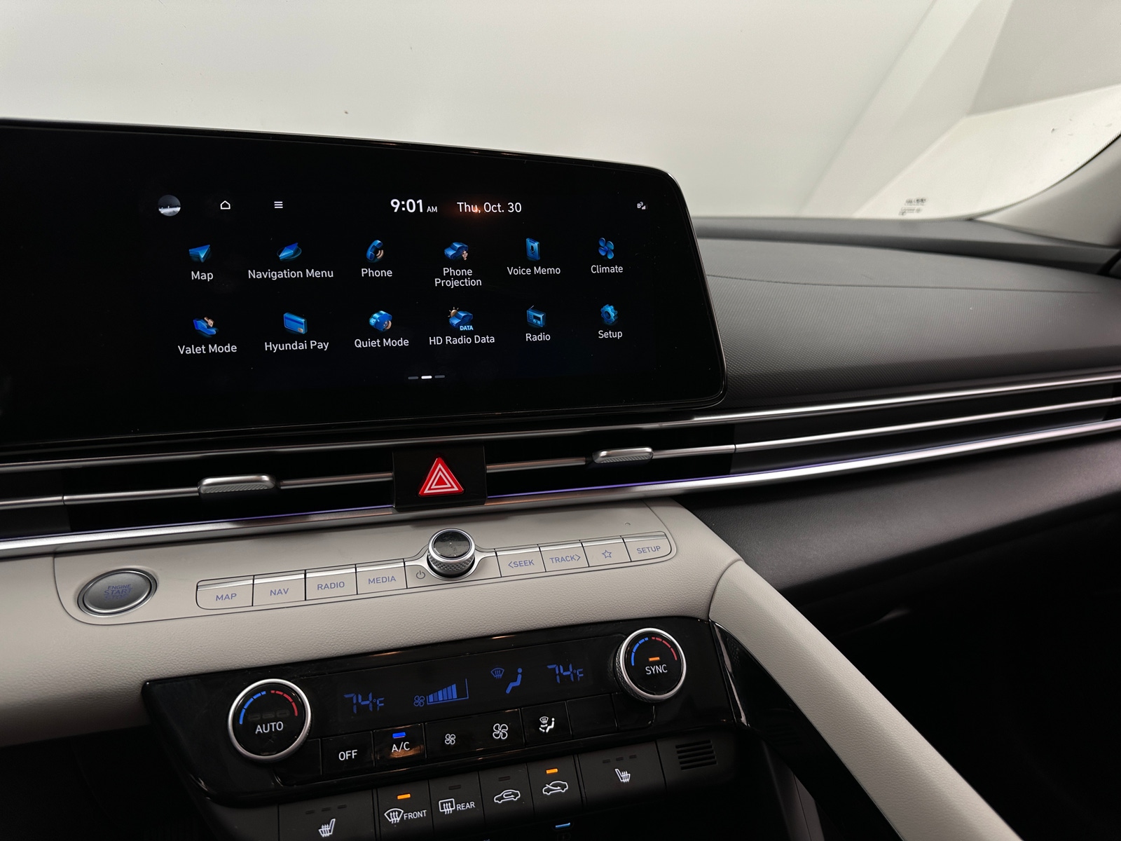 Thumbnail: 2024 Hyundai Elantra - 3