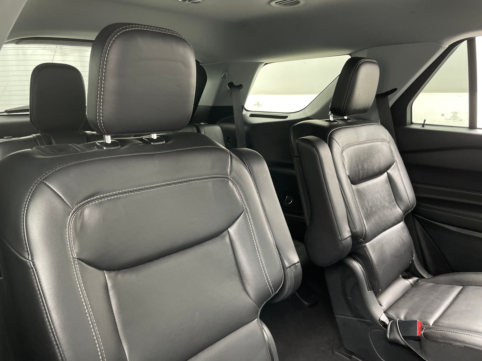 Thumbnail: 2022 Ford Explorer - 6