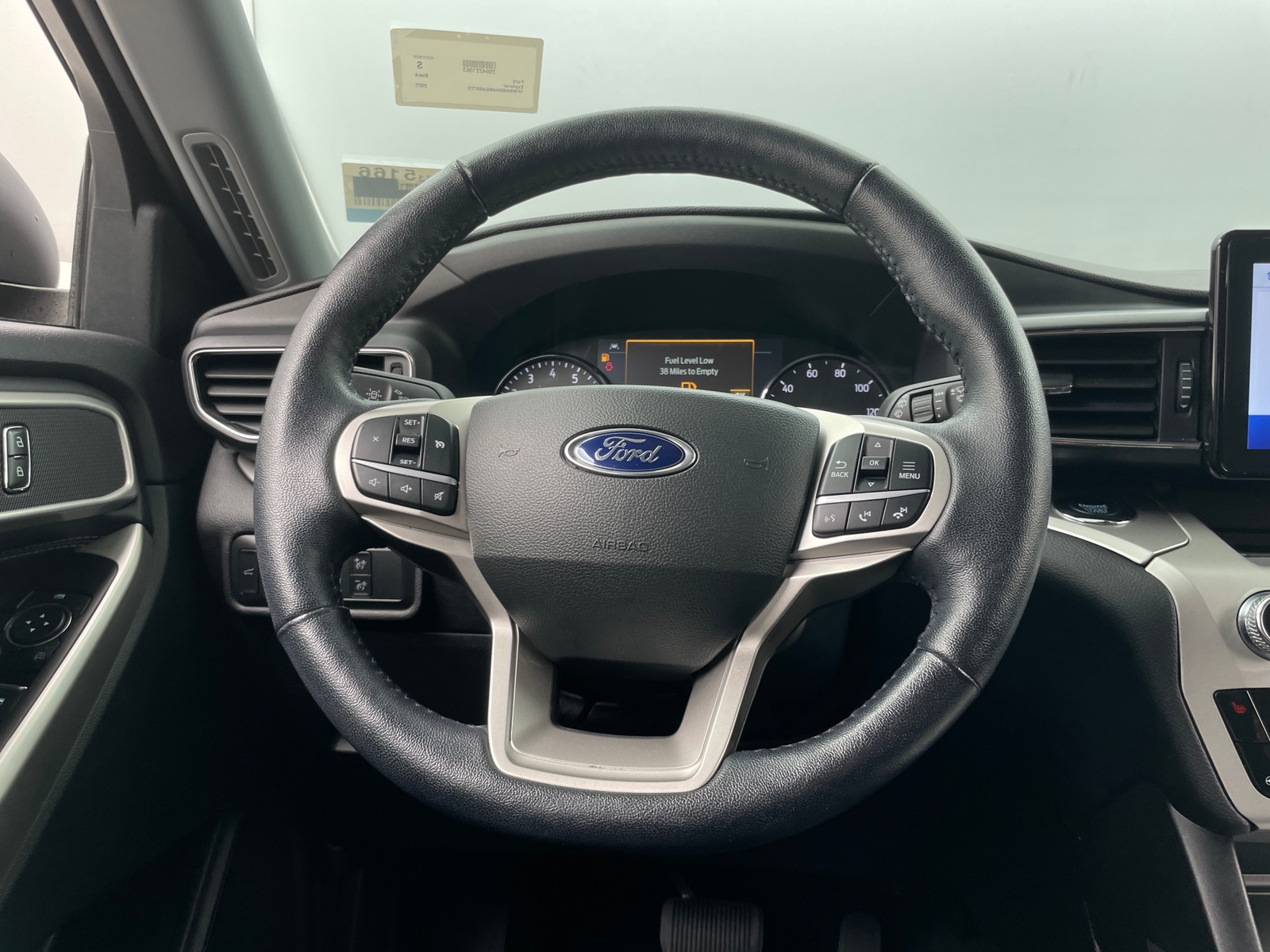 Thumbnail: 2022 Ford Explorer - 5