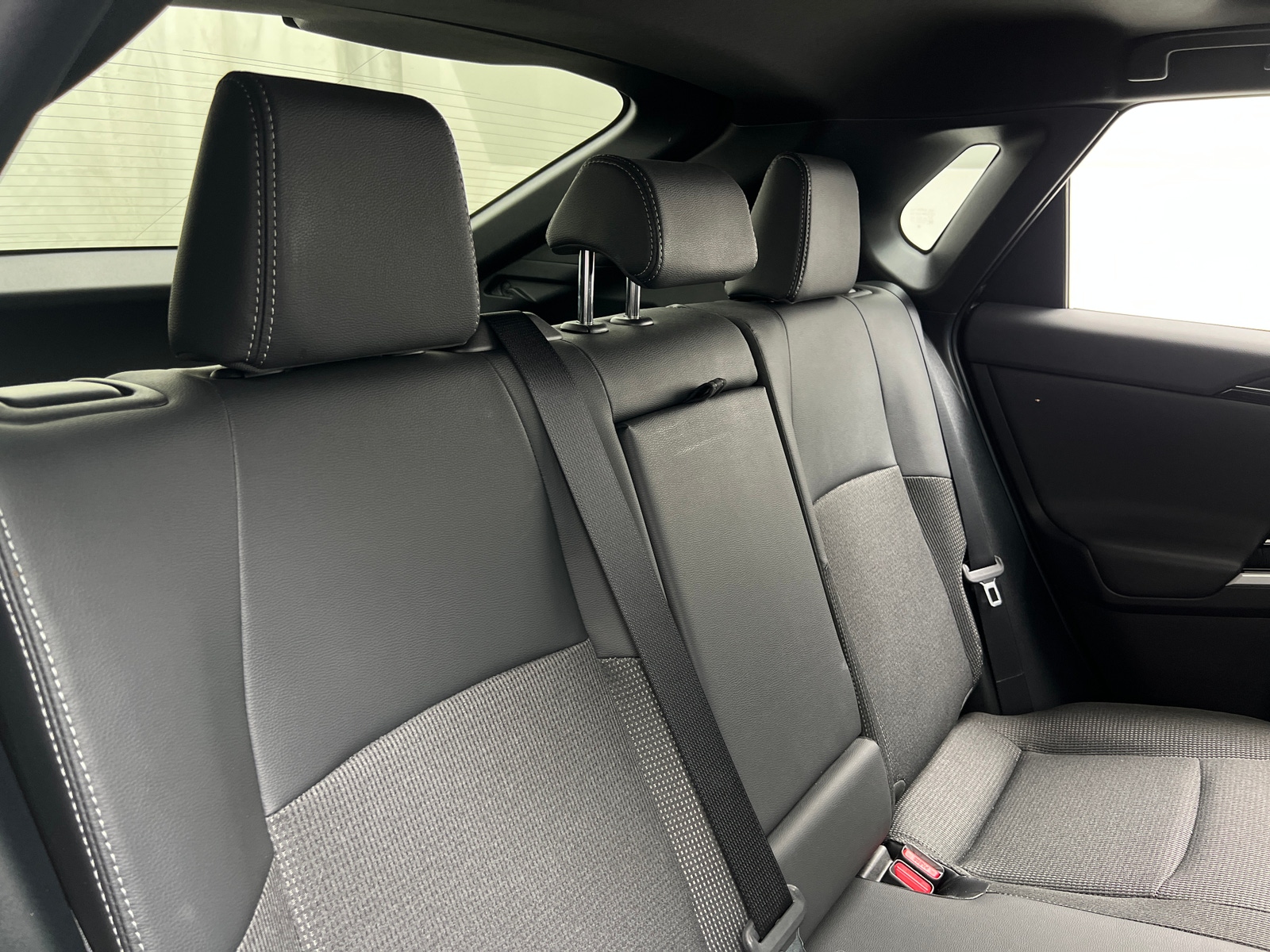 Thumbnail: 2023 Toyota bZ4X - 5