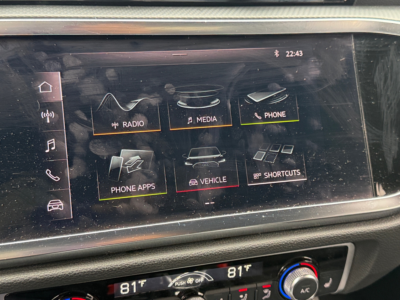 Thumbnail: 2020 Audi Q3 - 3